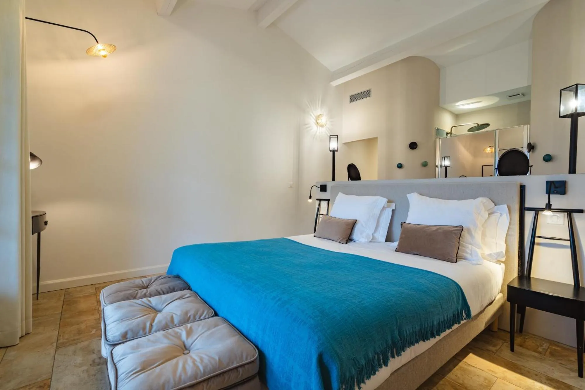 Bed in Mas du Couvin, maison d'hôtes en Camargue