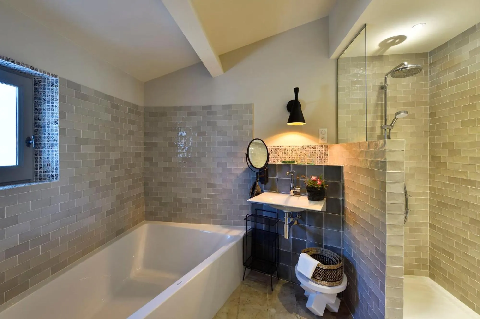 Bathroom in Mas du Couvin, maison d'hôtes en Camargue