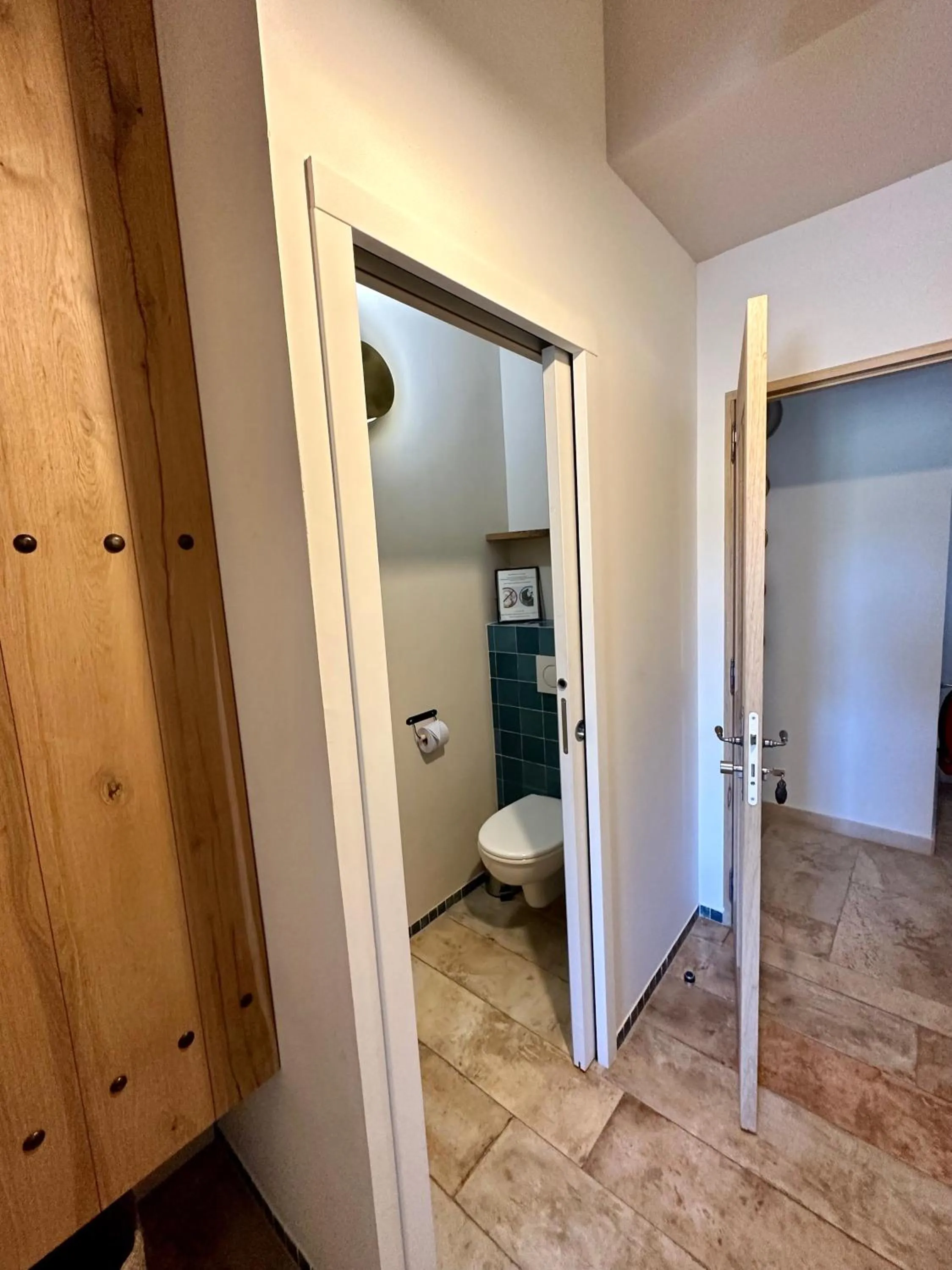 Toilet in Mas du Couvin, maison d'hôtes en Camargue