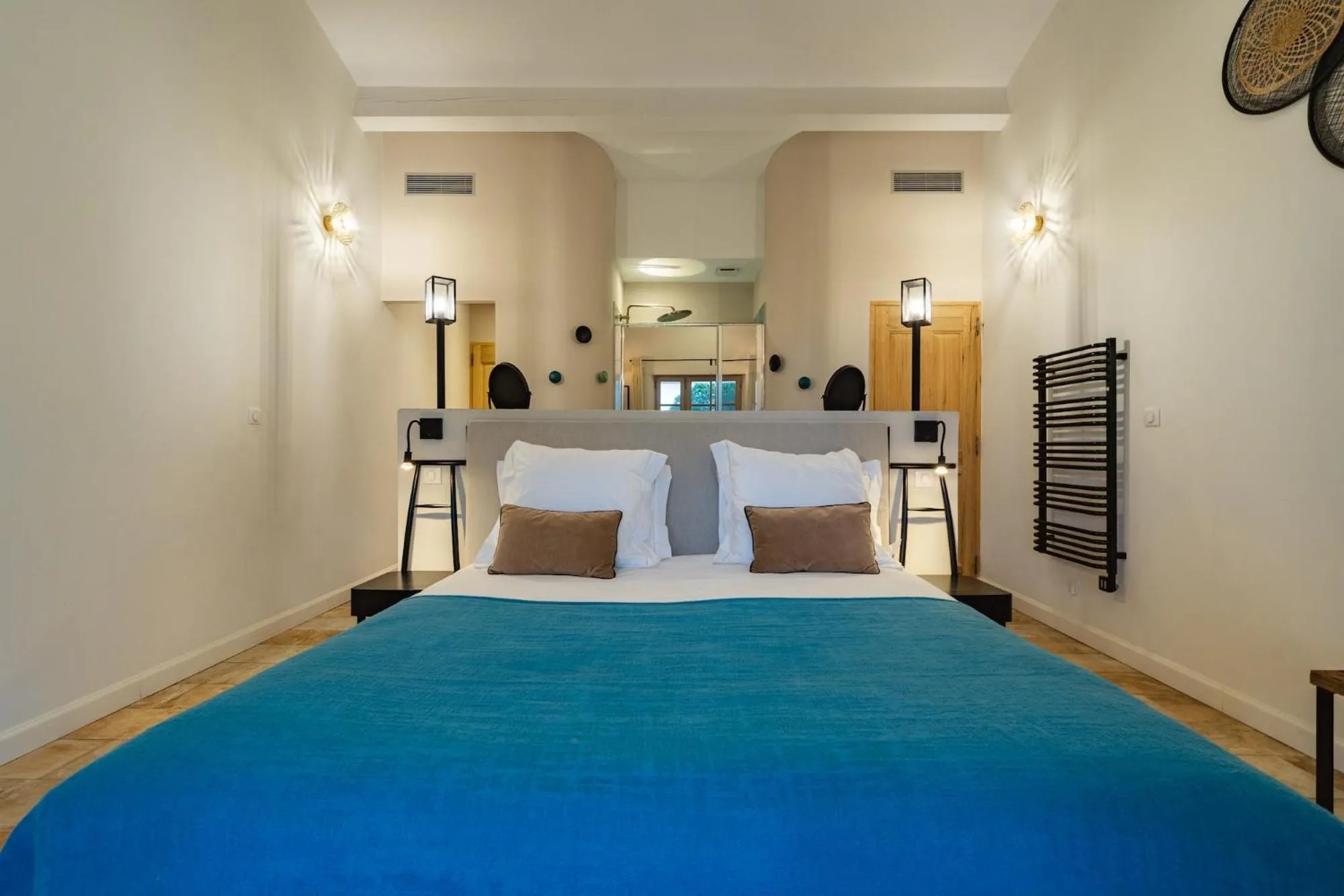 Bed in Mas du Couvin, maison d'hôtes en Camargue