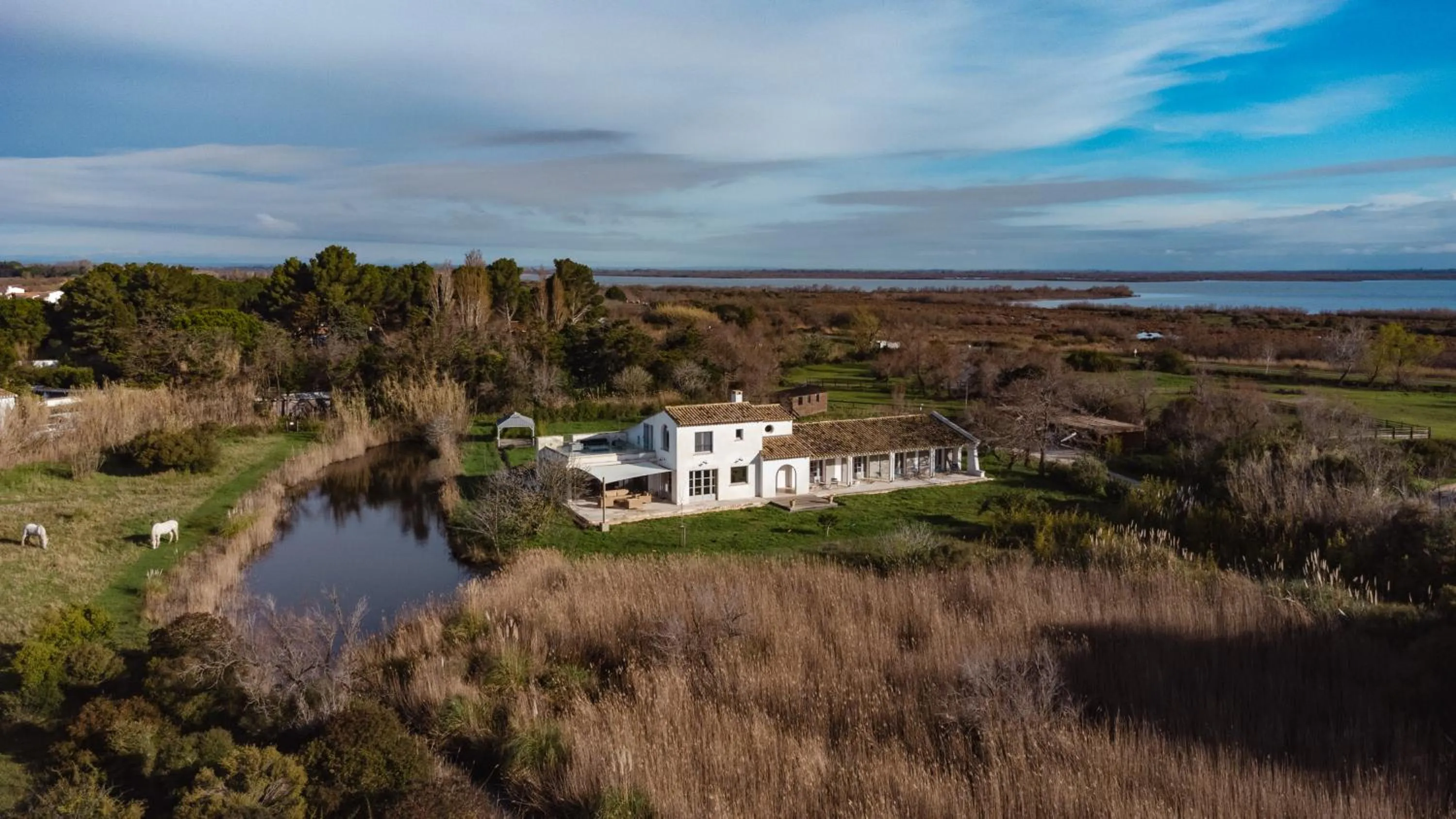 Property building in Mas du Couvin, maison d'hôtes en Camargue