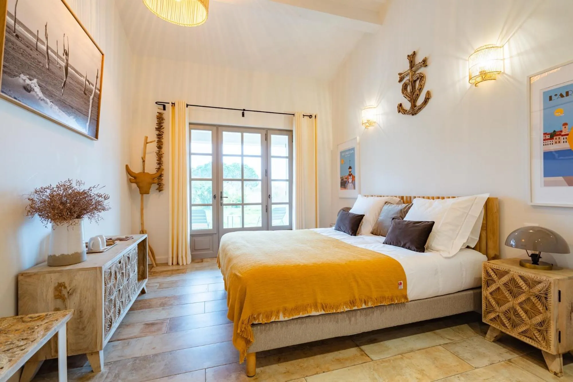 Bed in Mas du Couvin, maison d'hôtes en Camargue