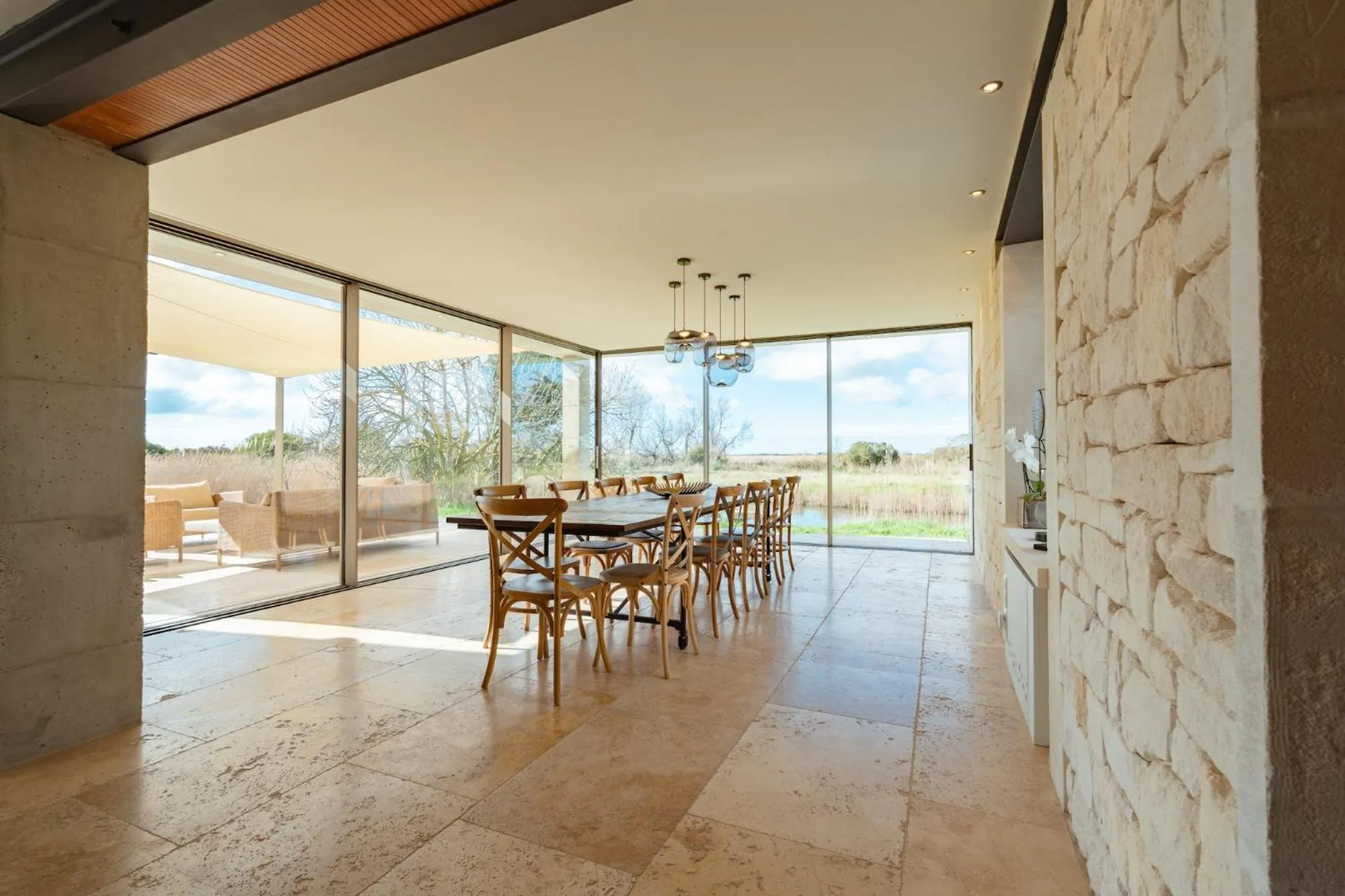 Dining area in Mas du Couvin, maison d'hôtes en Camargue