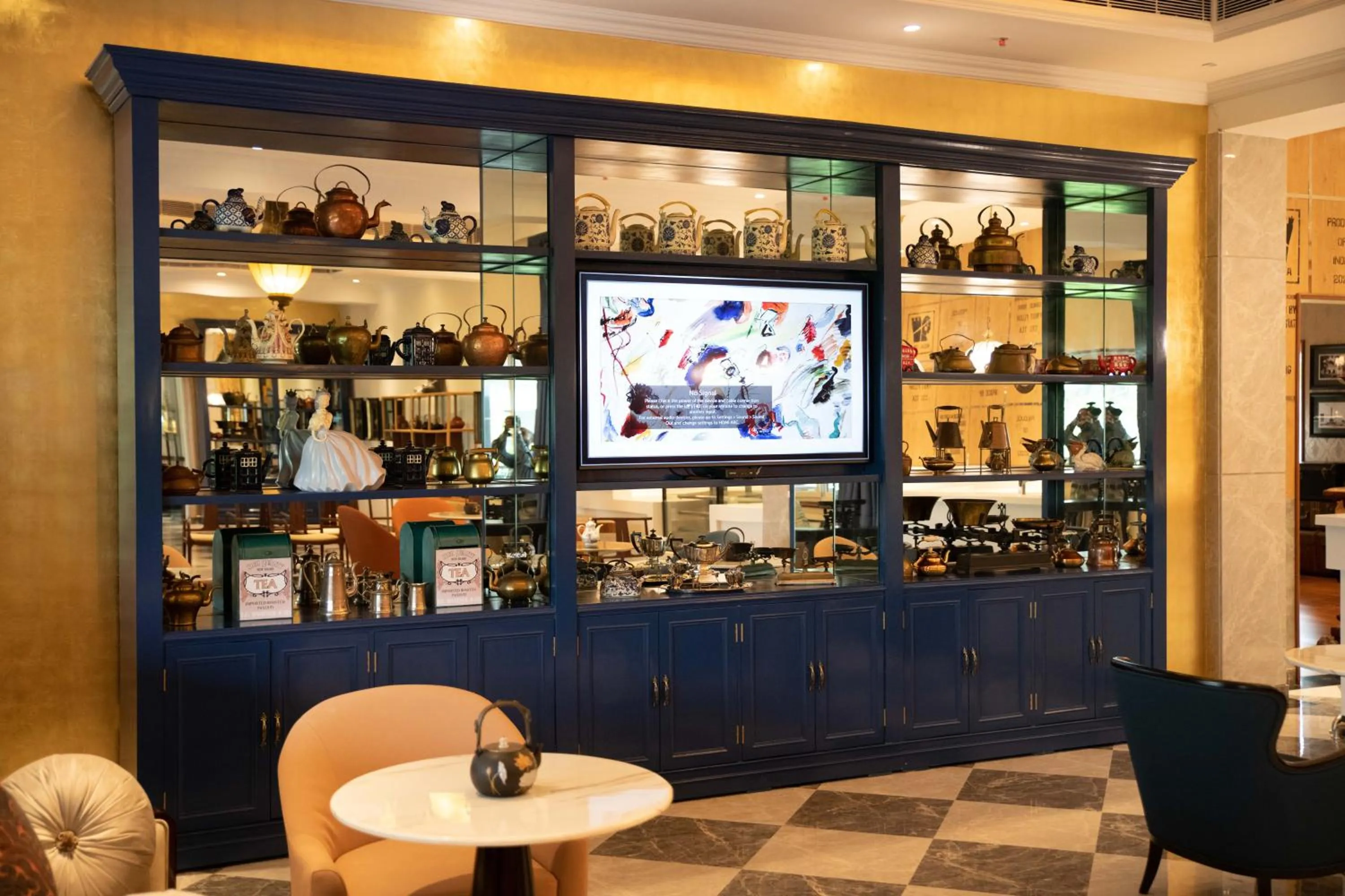 Food and drinks in MAYFAIR Tea Resort