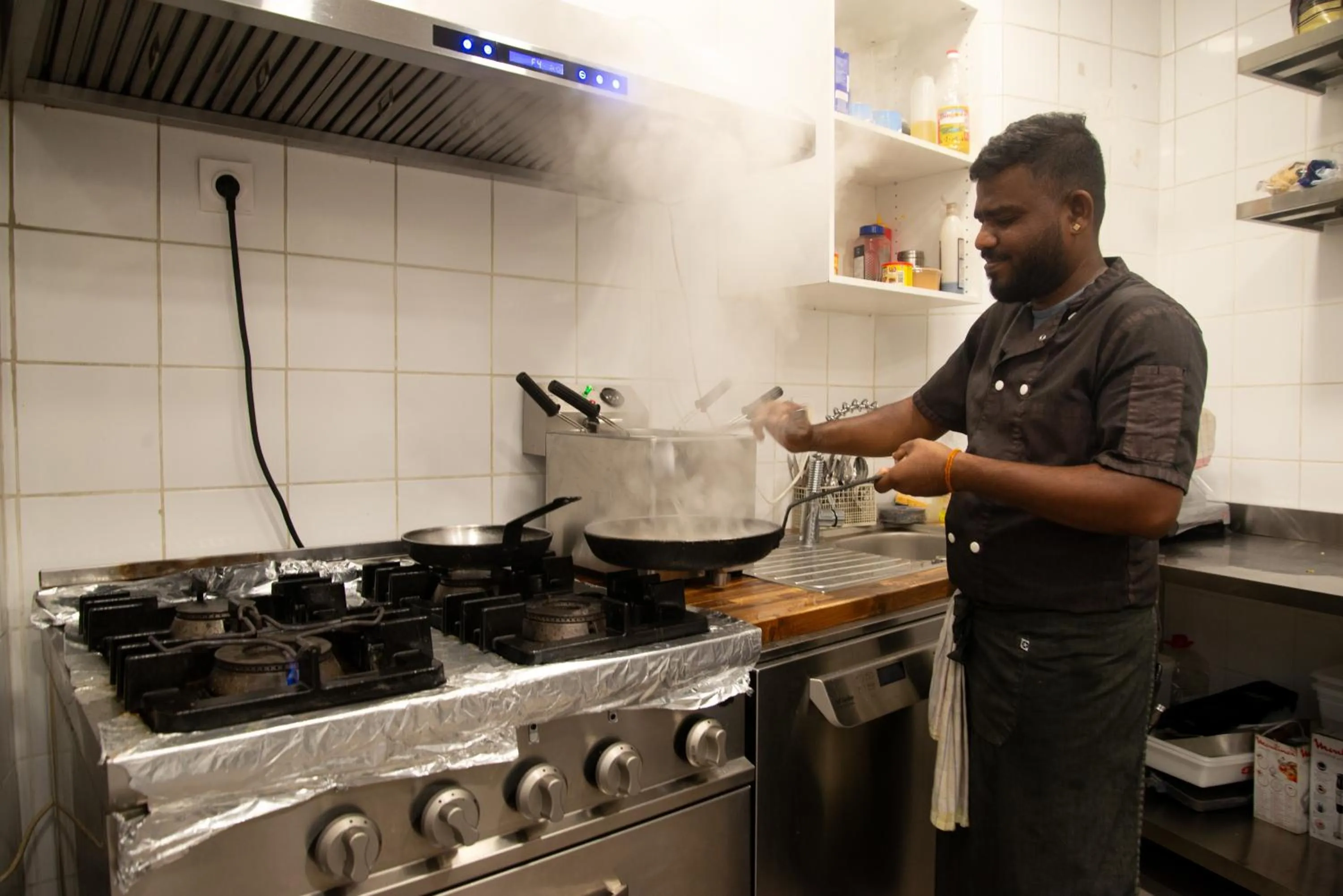 Restaurant/places to eat in City Inn Paris