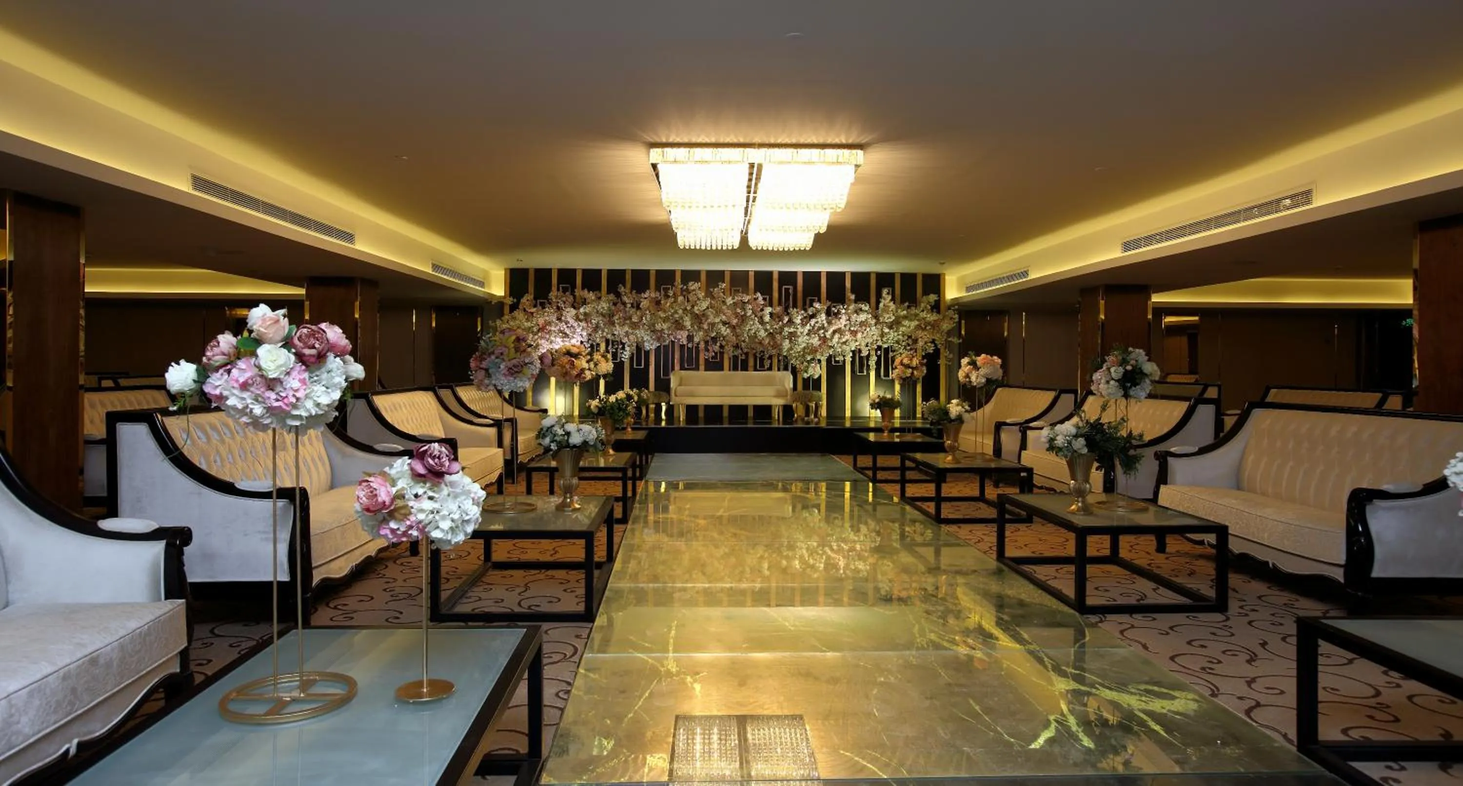 Banquet/Function facilities in Vittori Palace Hotel and Residences