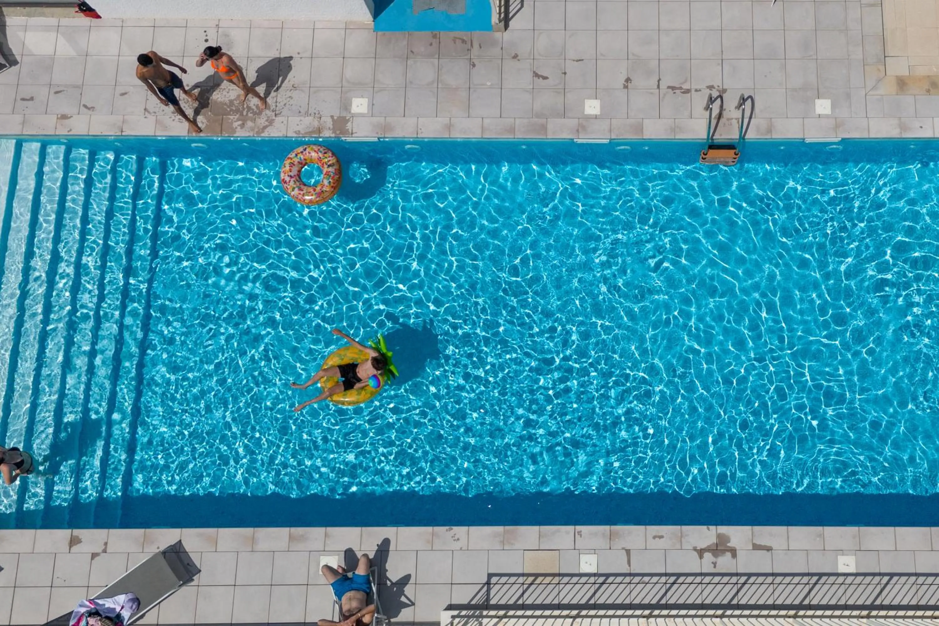 Pool view in Résidence Néméa Les Carrats - Port Leucate