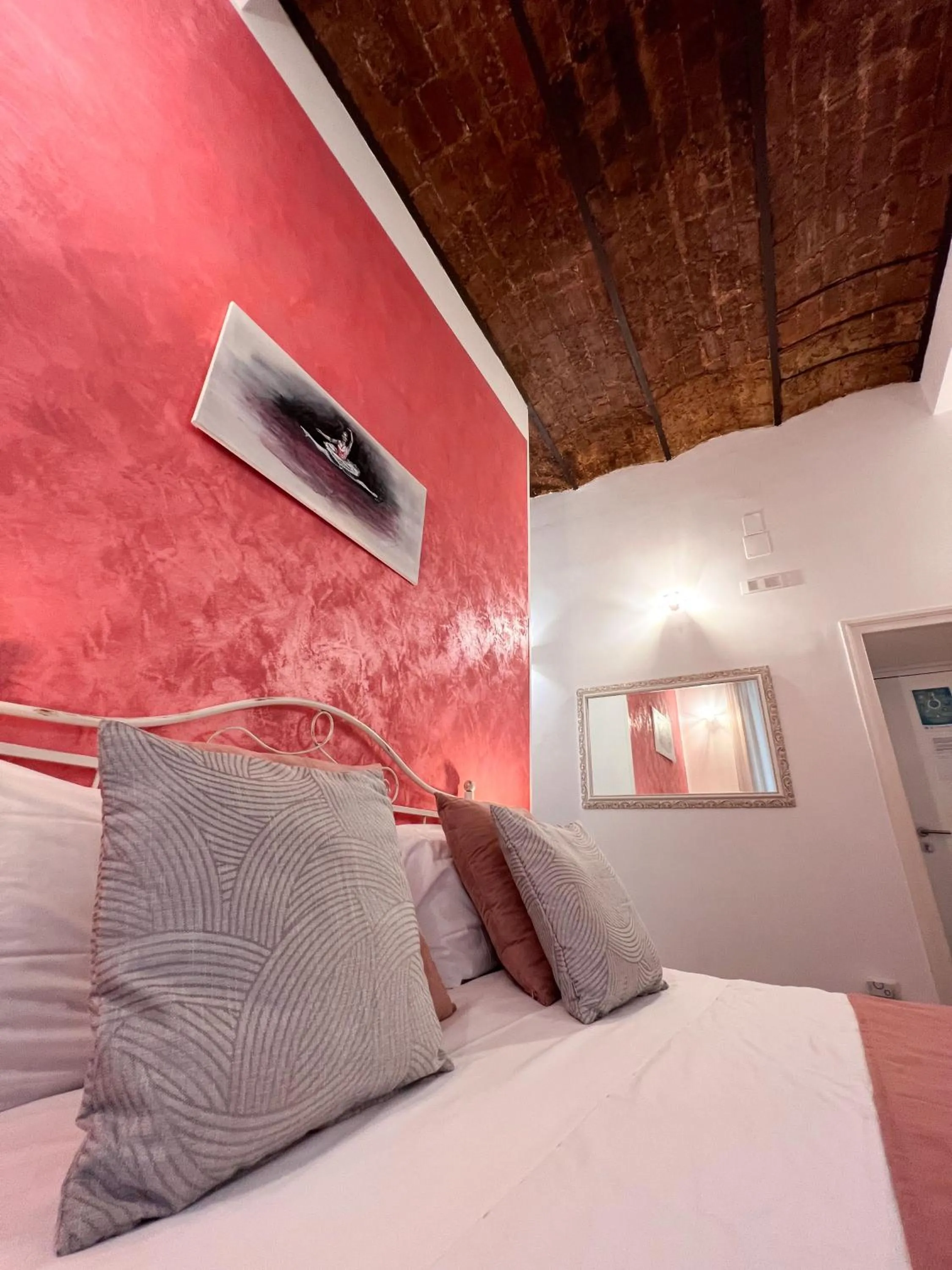 Bed in Suite Scarlatti