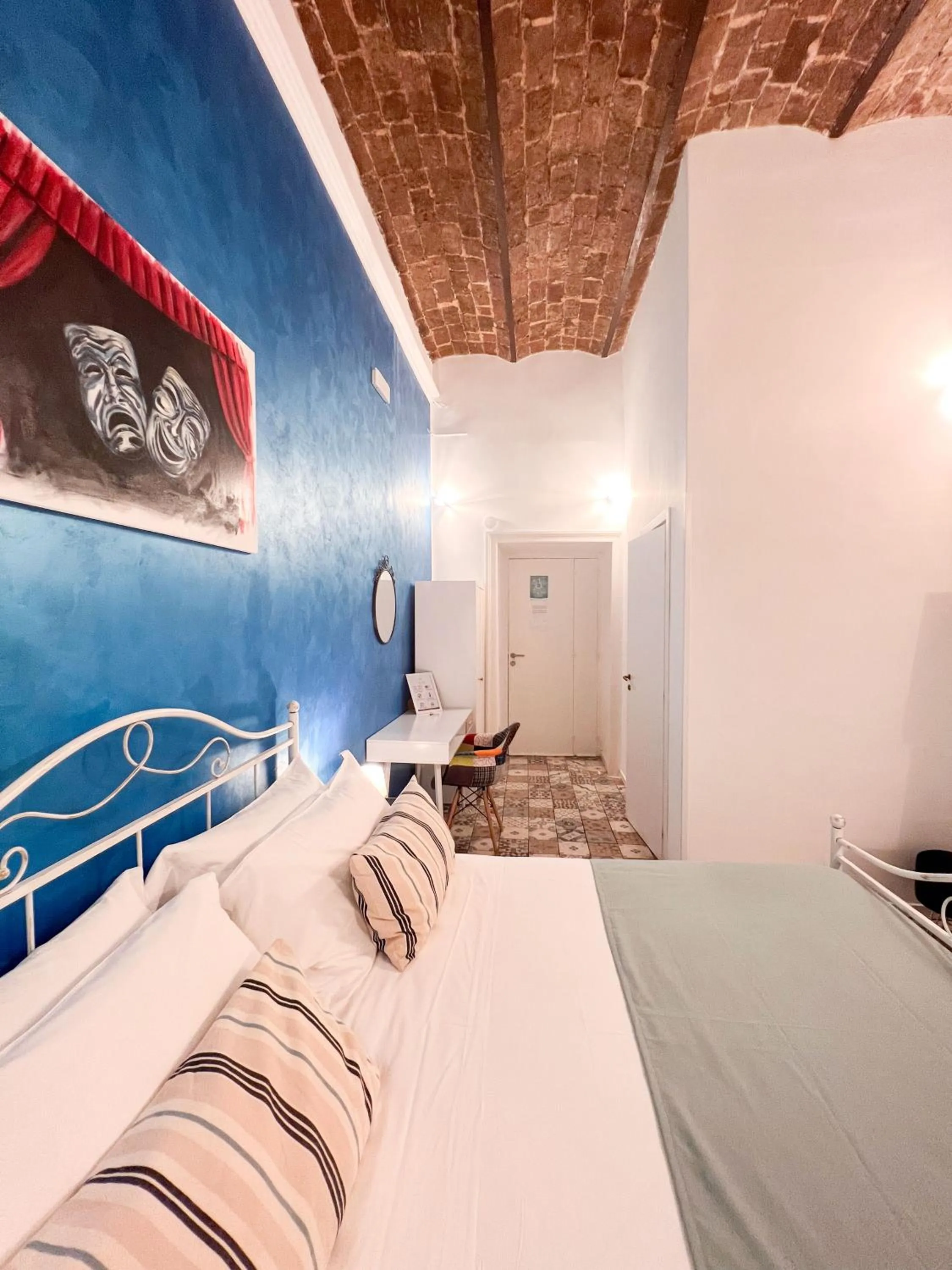 Bed in Suite Scarlatti