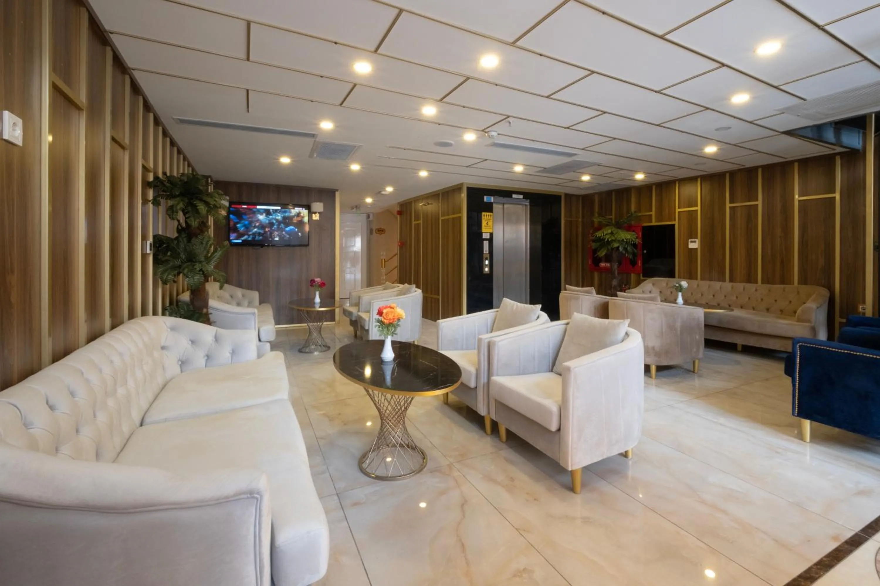 Leslion Luxury Hotel