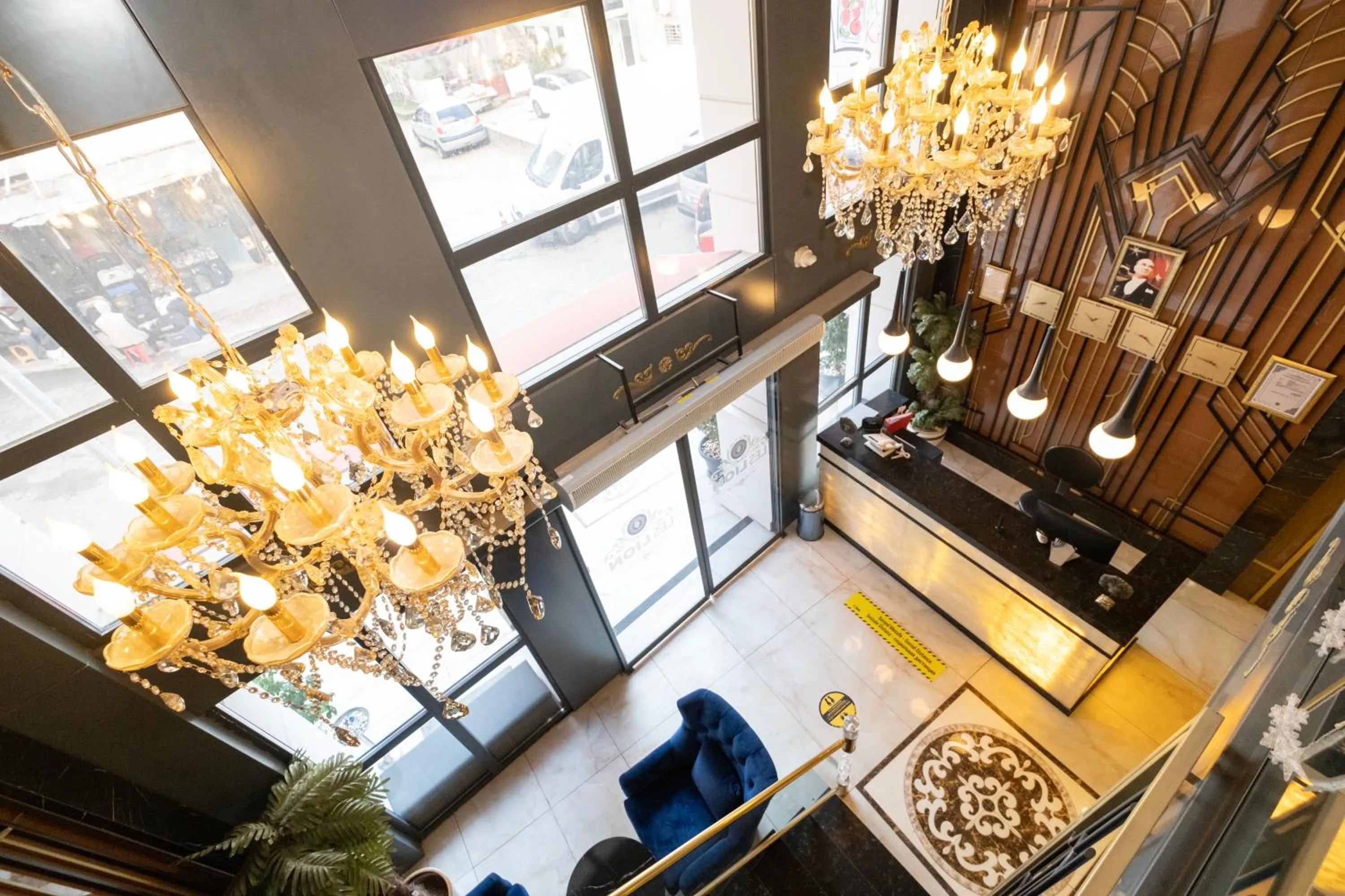 Leslion Luxury Hotel