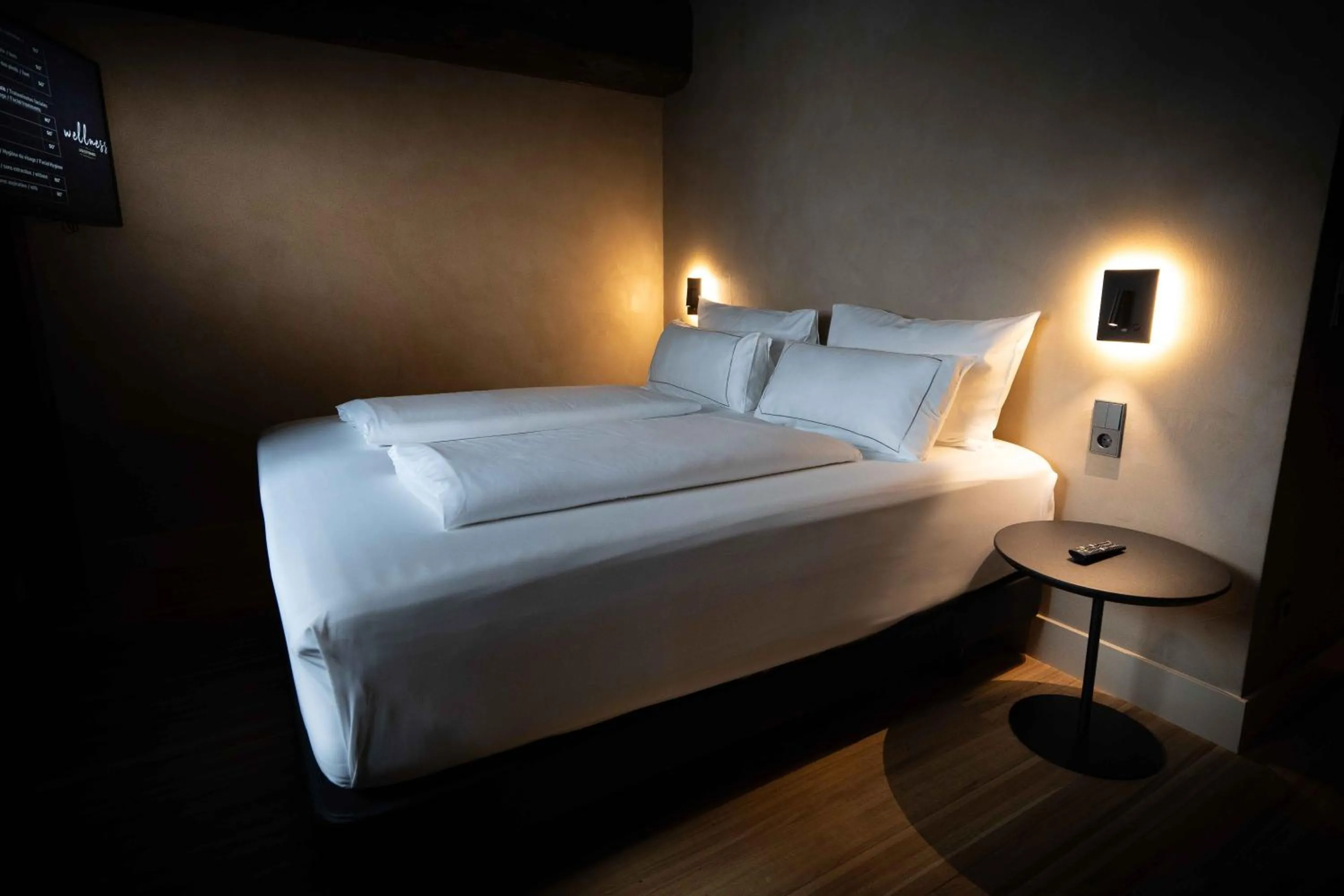 Bed in Les Pardines 1819 Mountain suites & SPA