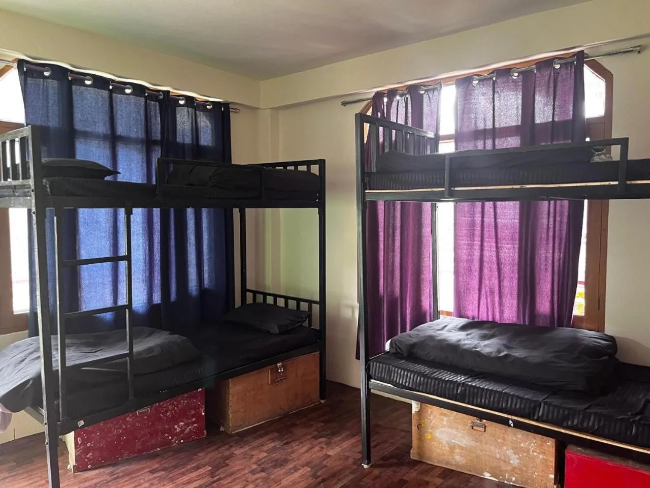 Bed in Nomadic Den Manali