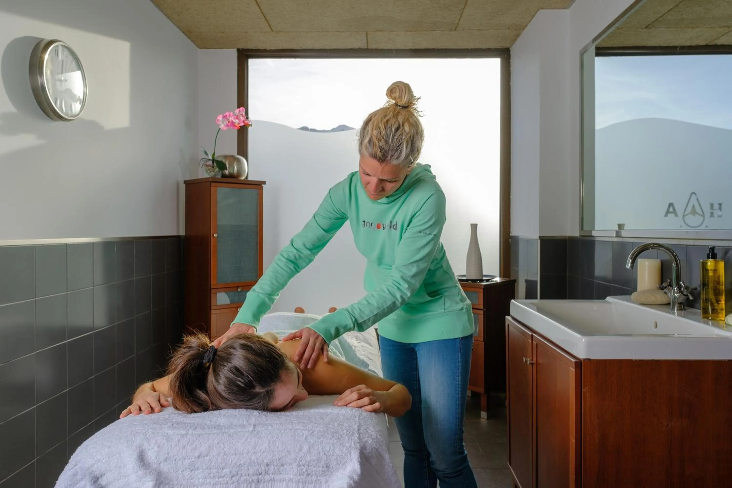 Massage in SNÖ Aragon Hills