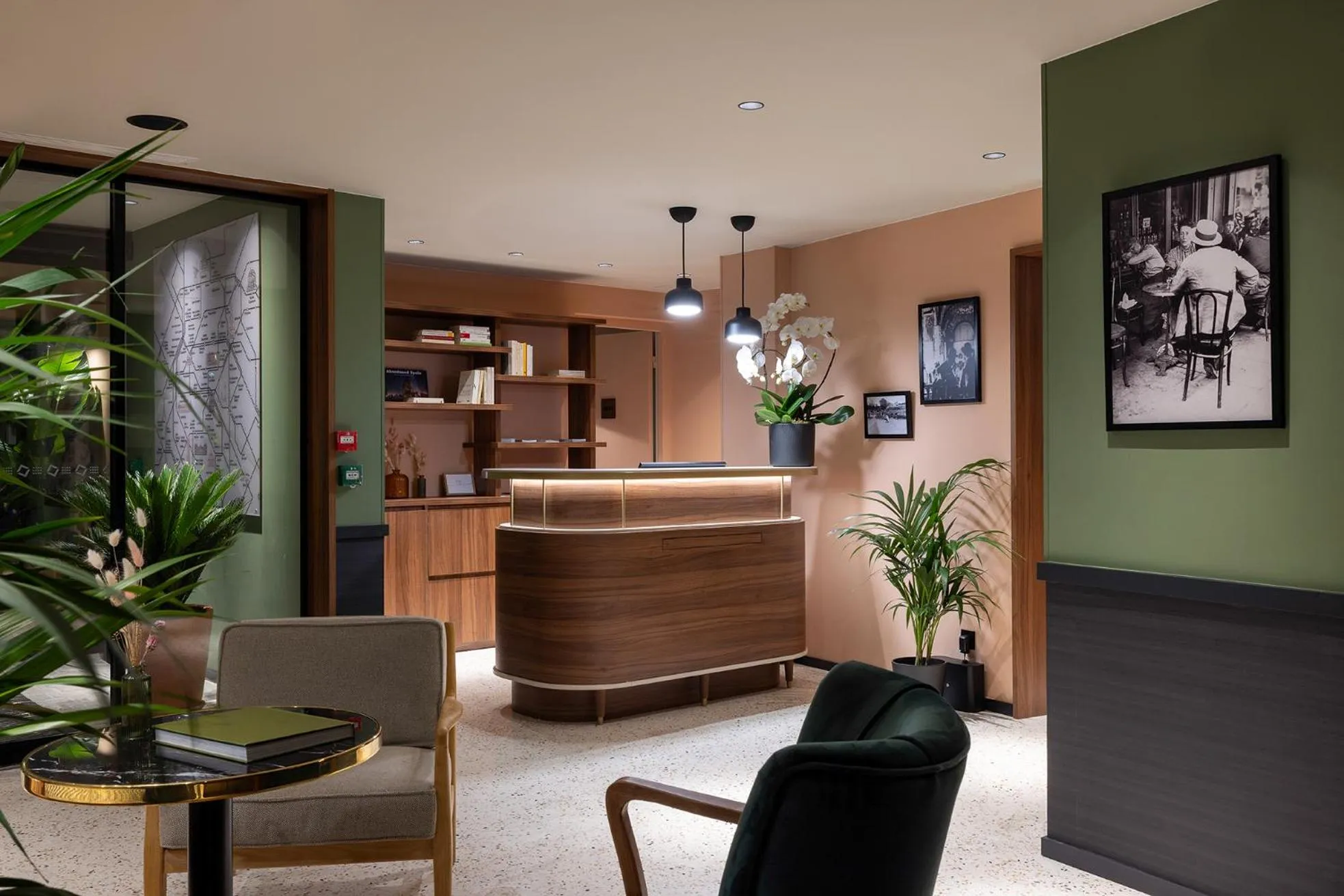 Lobby or reception in Les Artistes