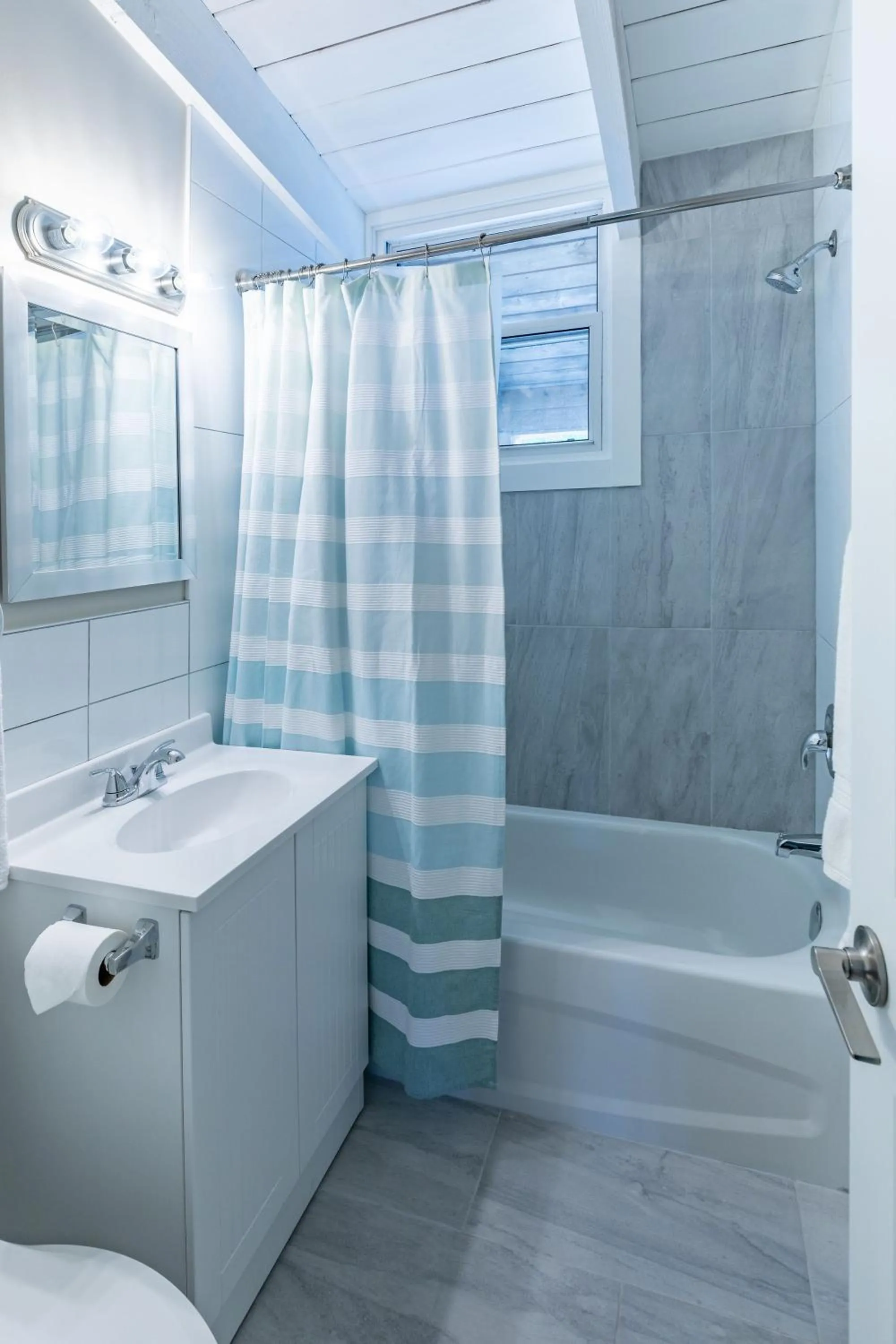 Bathroom in Boutique Suite #6