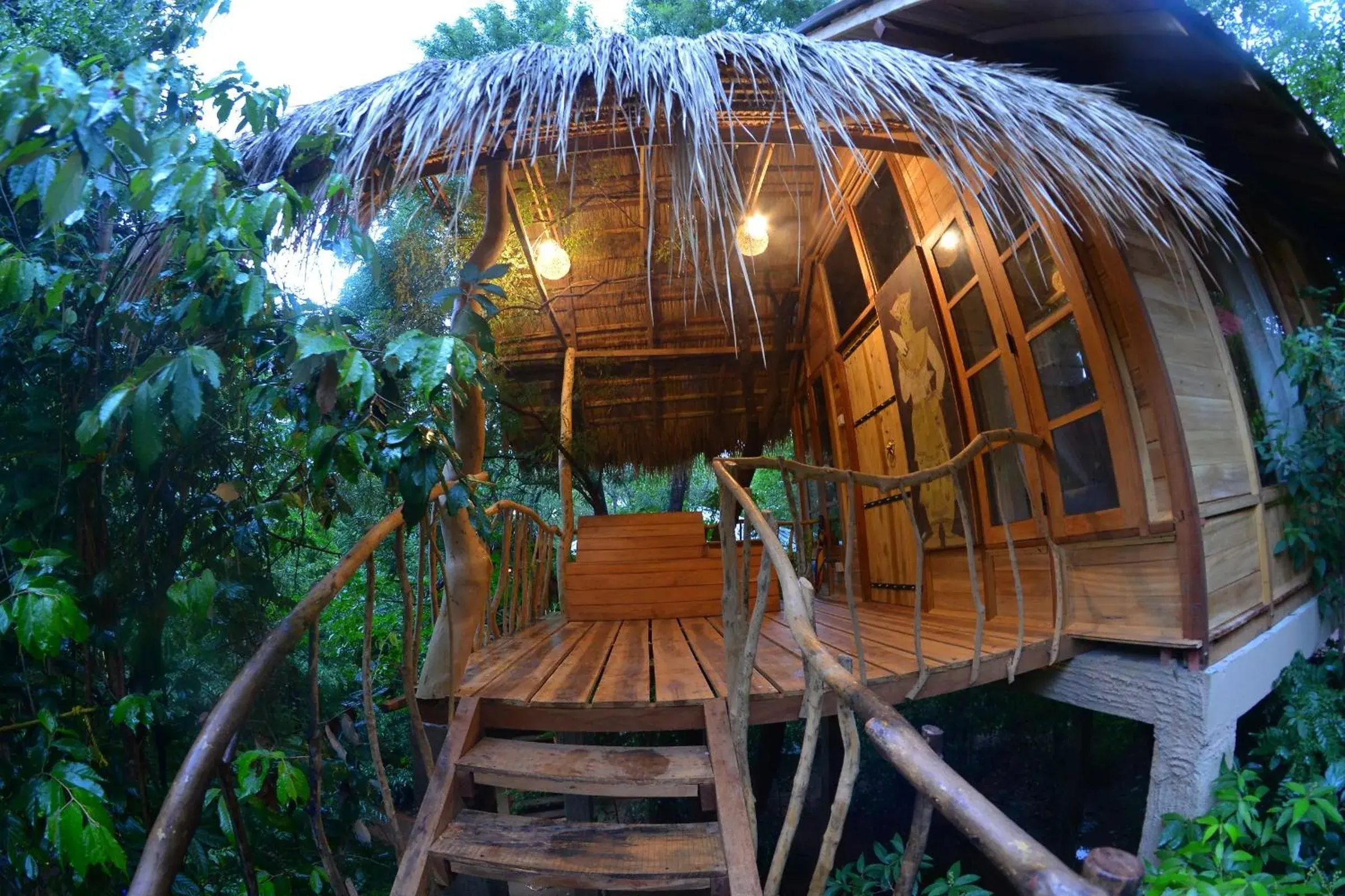 Luxury Tree House - single occupancy in Habarana Tree house Mutu village Luxury Tree House - single occupancy in Habarana Tree house Mutu village