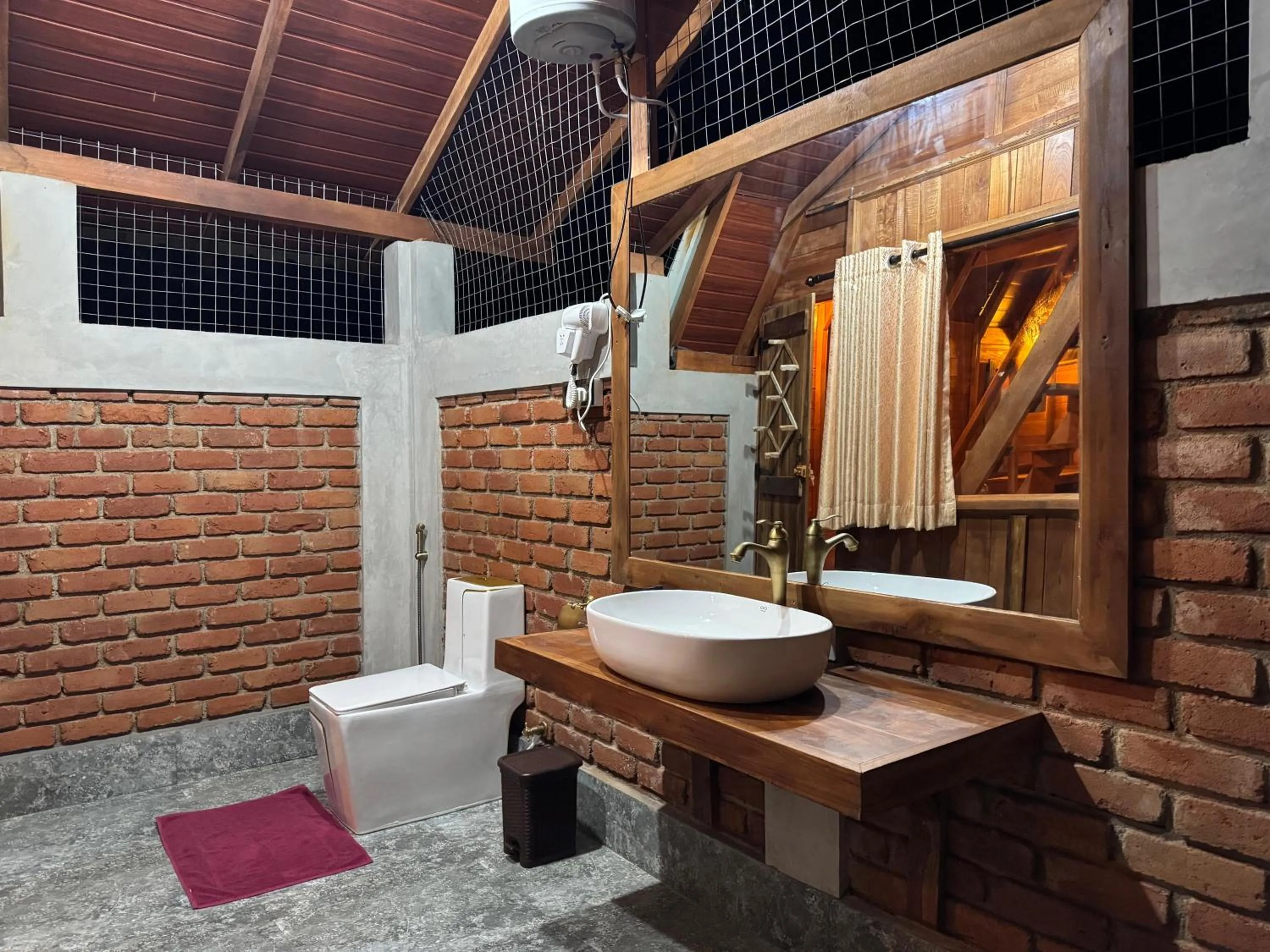 Habarana Tree house Mutu village