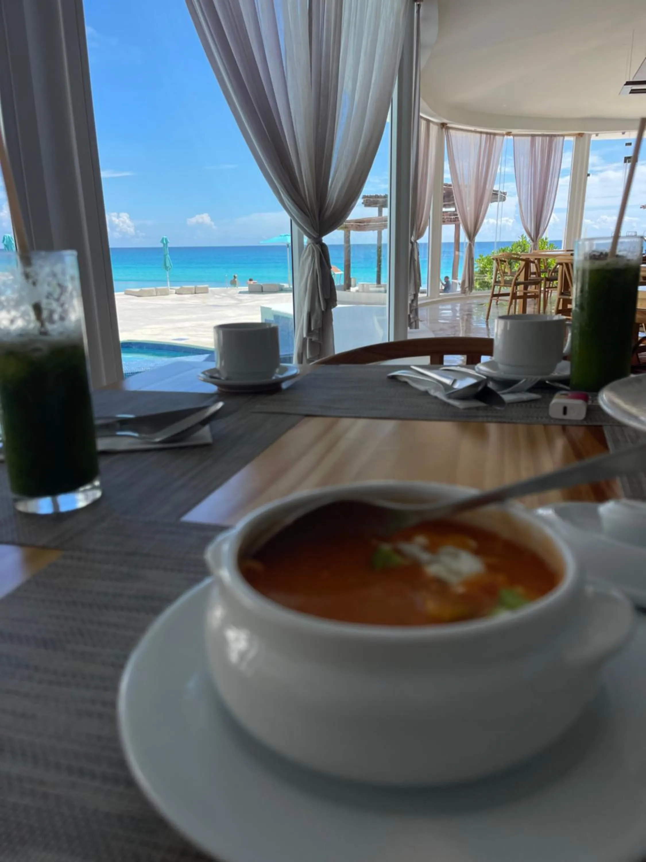 Restaurant/places to eat in Cyan Cancun Resort & Spa