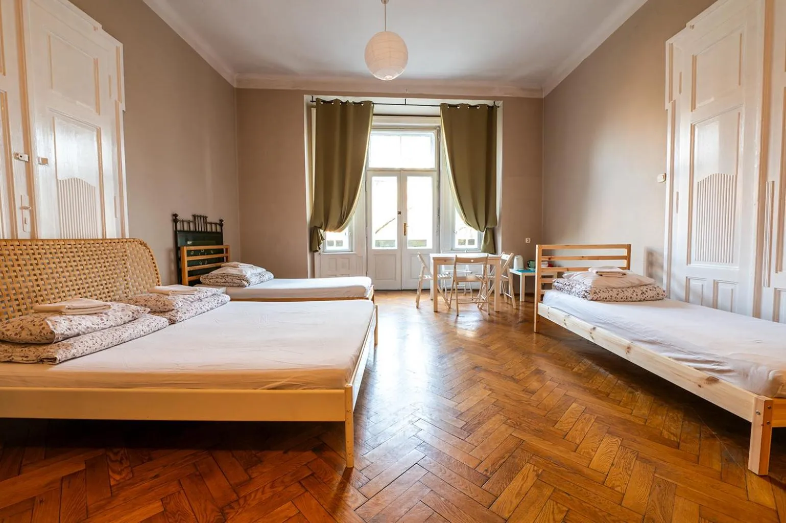 Photo of the whole room, Bed in Trzy Kafki Private Rooms