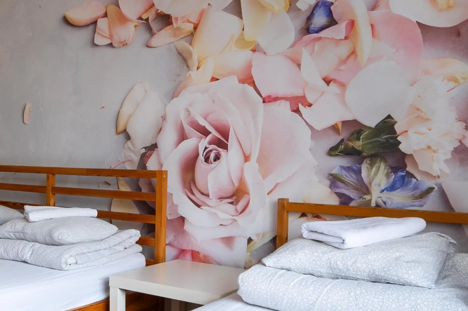 Decorative detail, Bed in Trzy Kafki Private Rooms