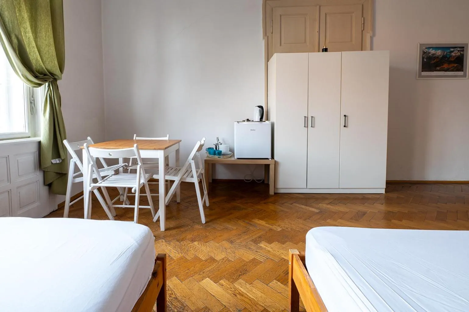 Photo of the whole room, Bed in Trzy Kafki Private Rooms