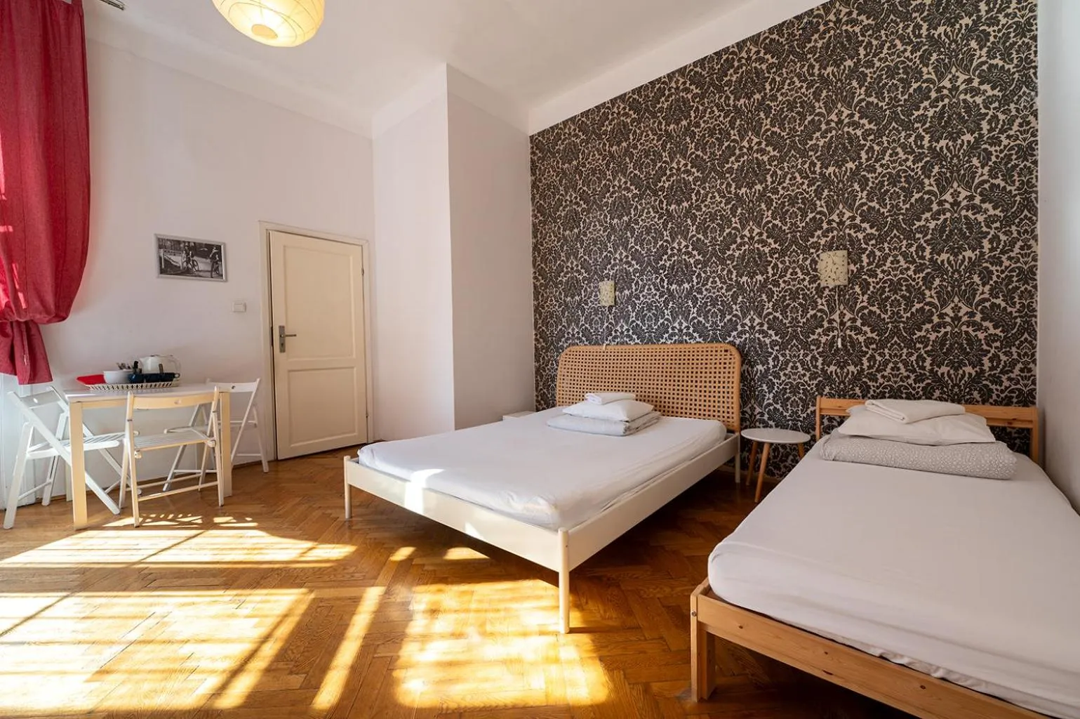 Photo of the whole room, Bed in Trzy Kafki Private Rooms