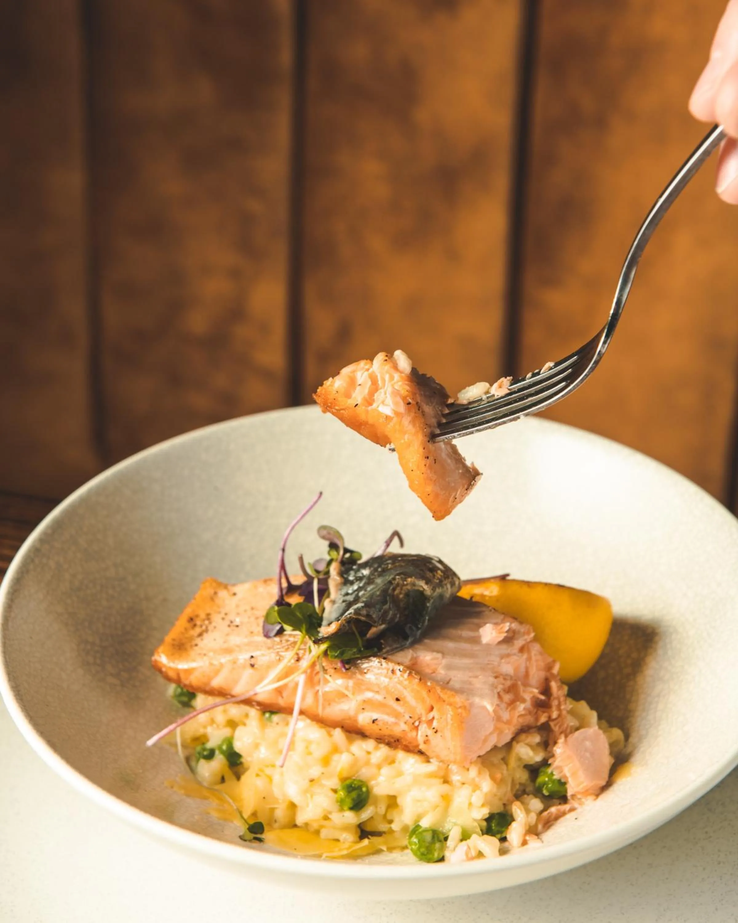 Restaurant/places to eat in Carnmore Hotel Christchurch