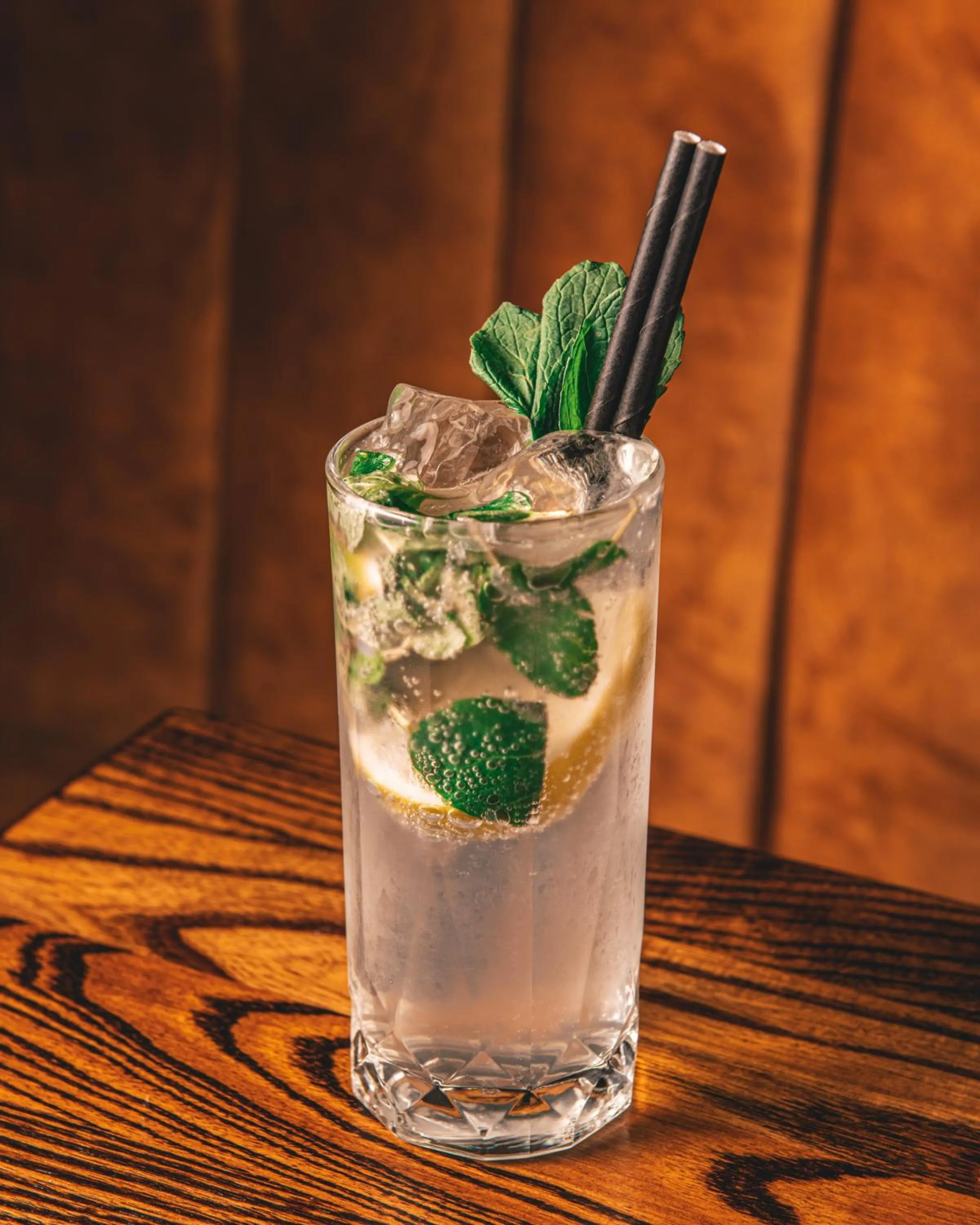 Lounge or bar in Carnmore Hotel Christchurch