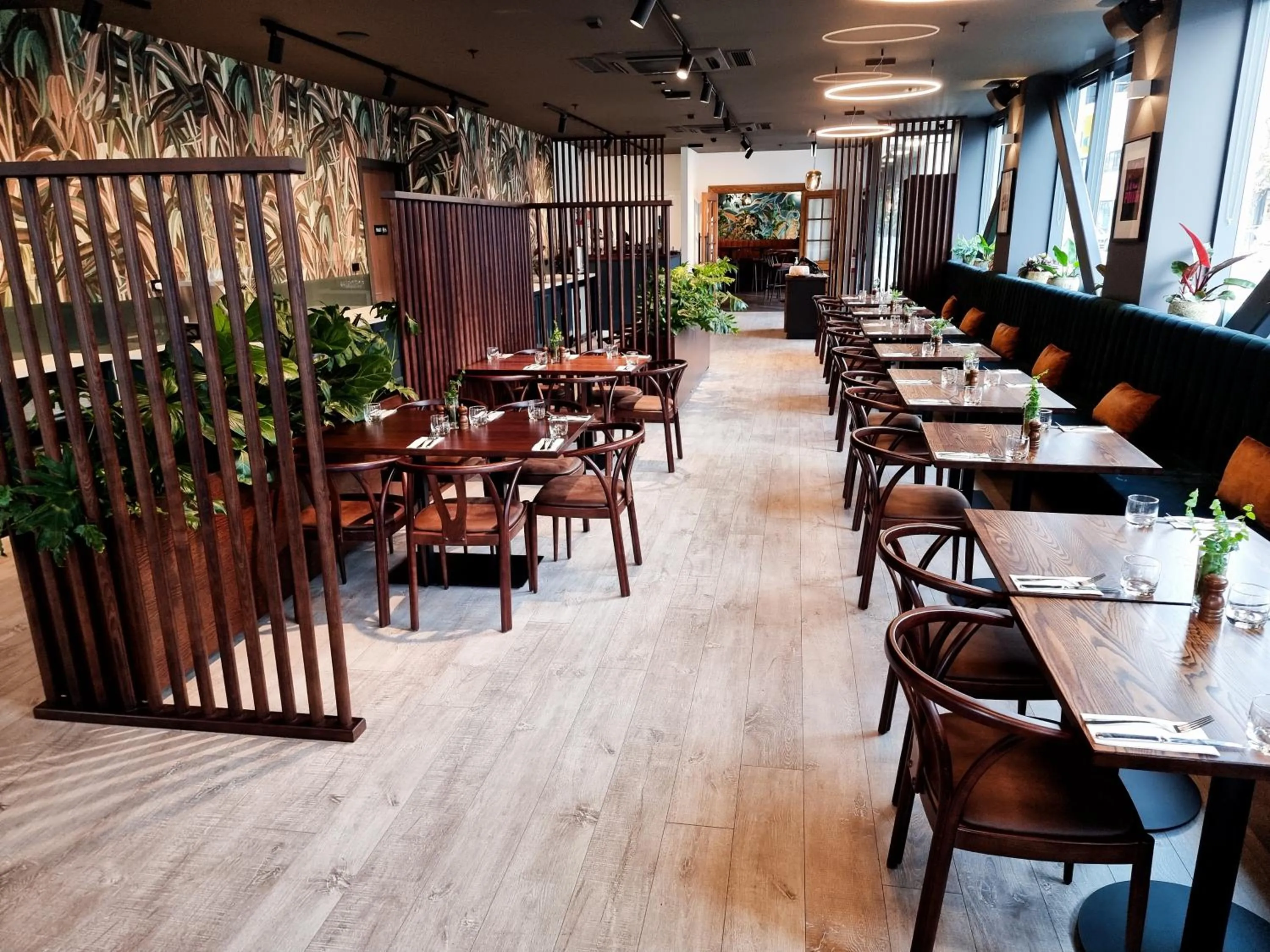 Restaurant/places to eat in Carnmore Hotel Christchurch