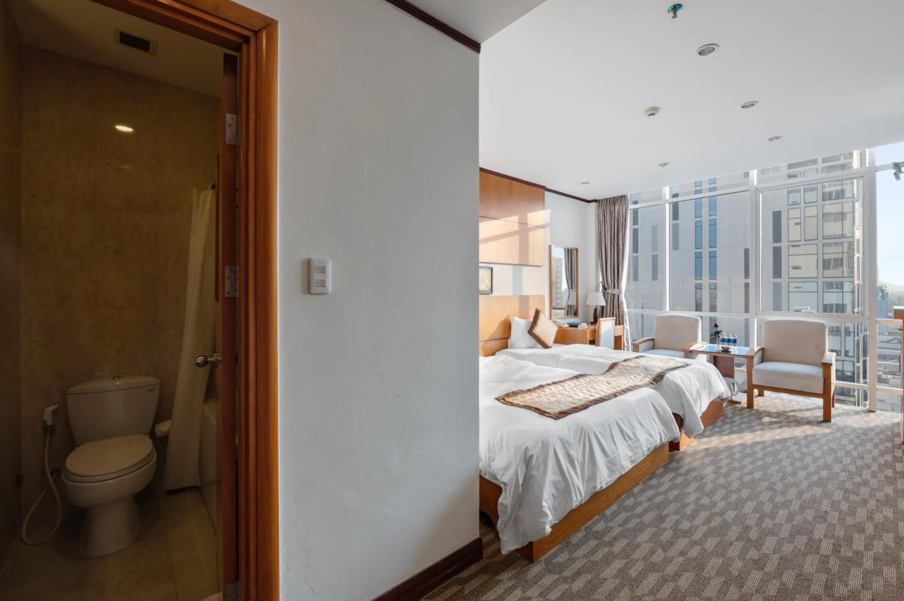 Photo of the whole room, Bed in Danang Petro Hotel