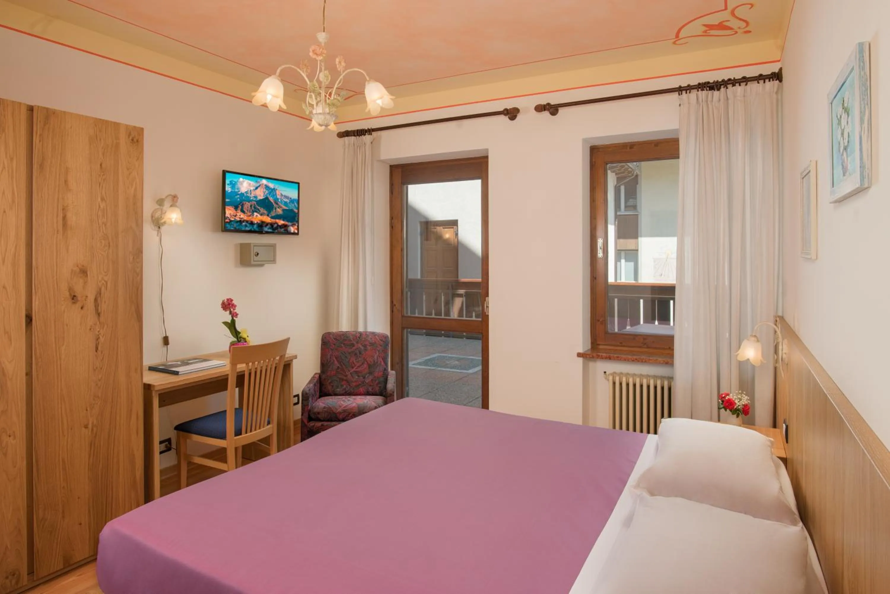 Bedroom, Bed in Hotel Centrale