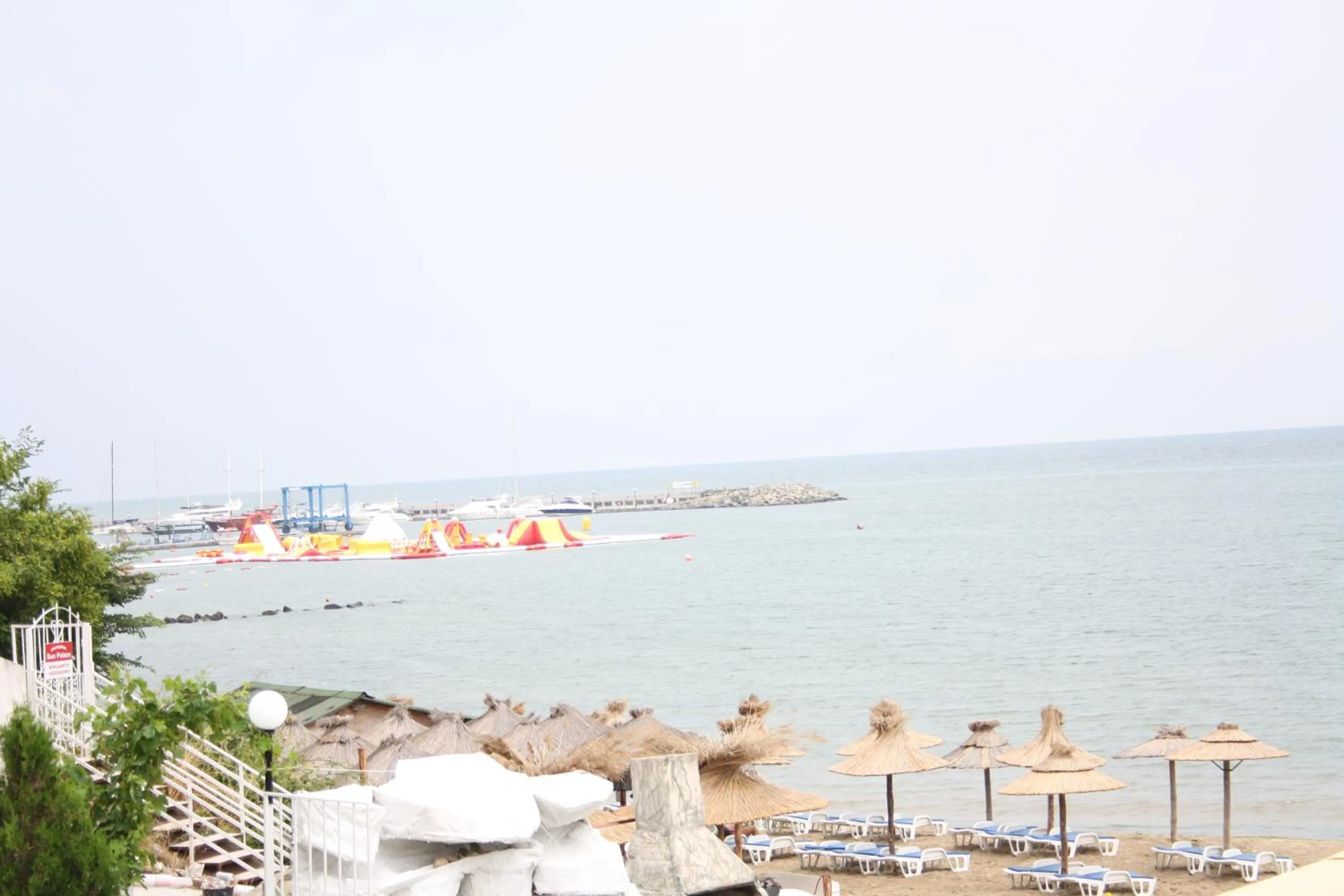 Day in Iris Beach Hotel