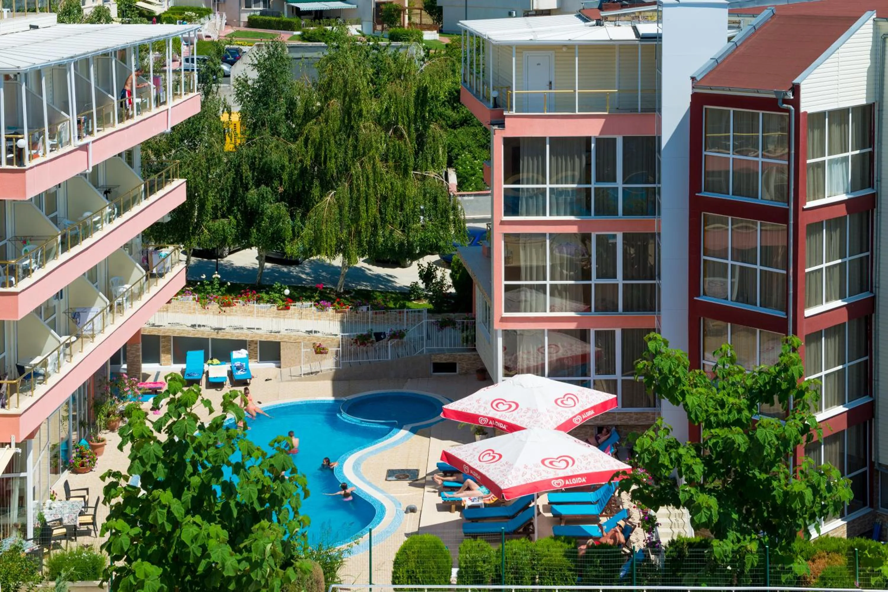 Iris Beach Hotel
