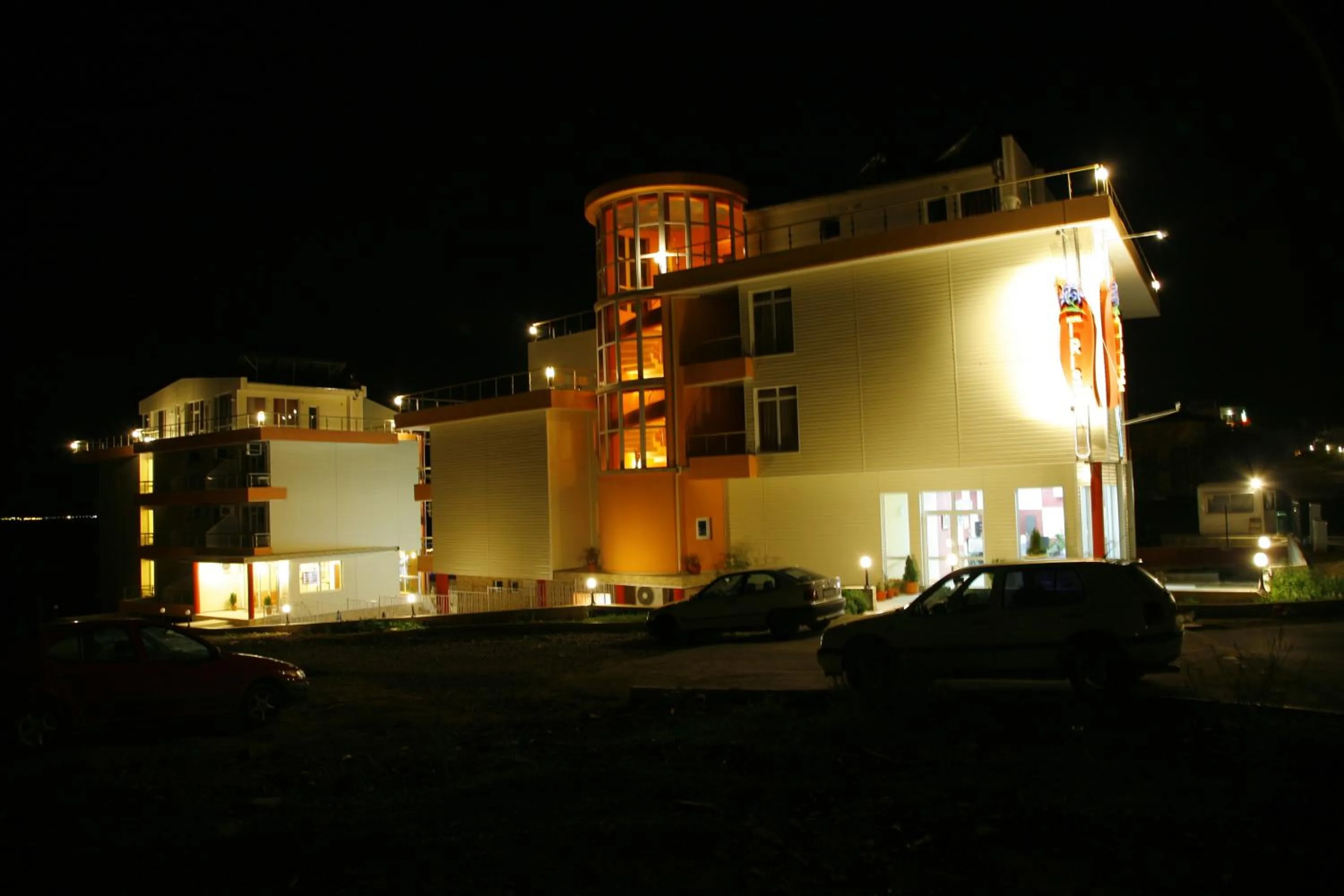 Property building in Iris Beach Hotel