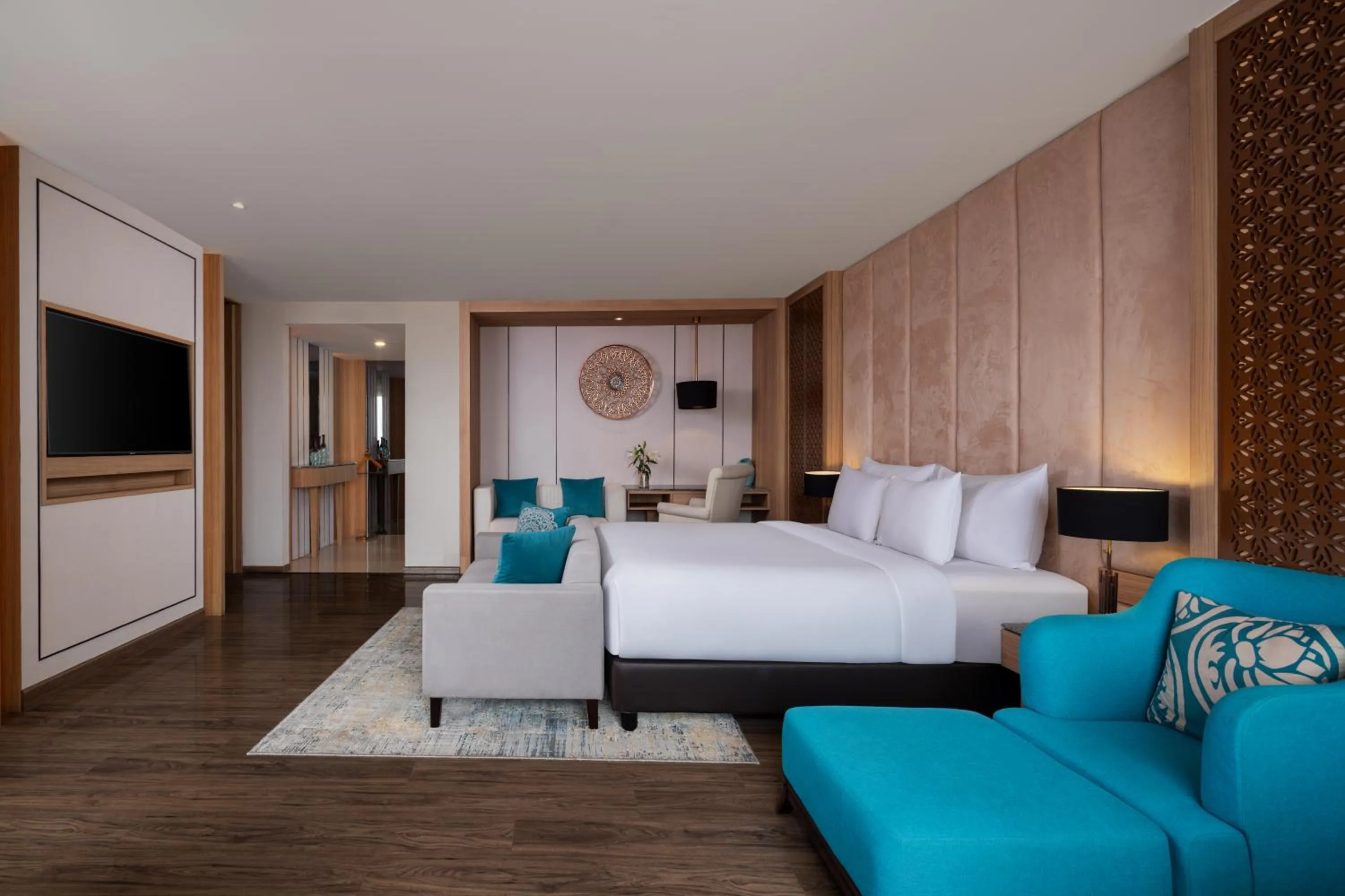 Bedroom, Bed in The Manohara Hotel Yogyakarta