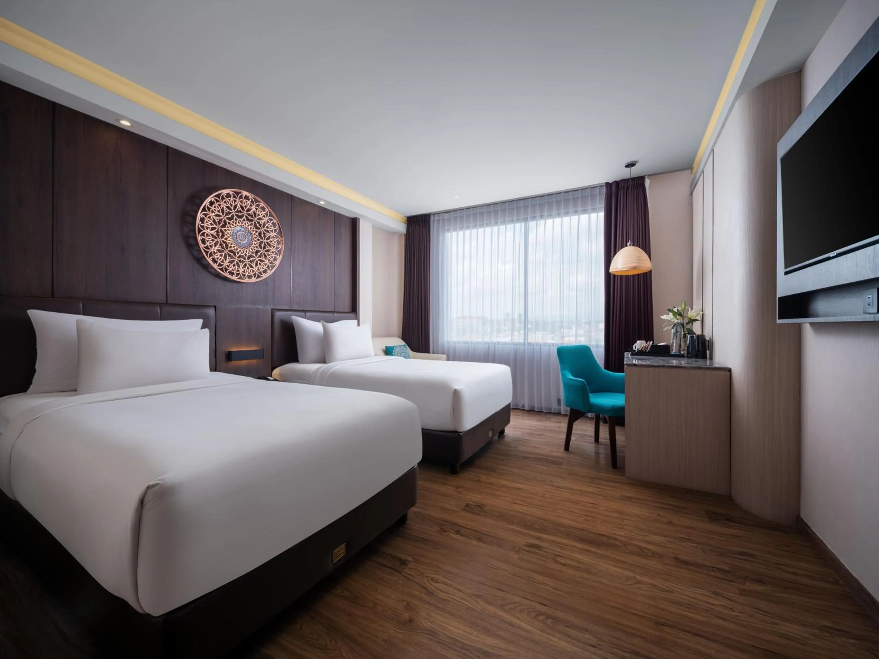 Bedroom, Bed in The Manohara Hotel Yogyakarta