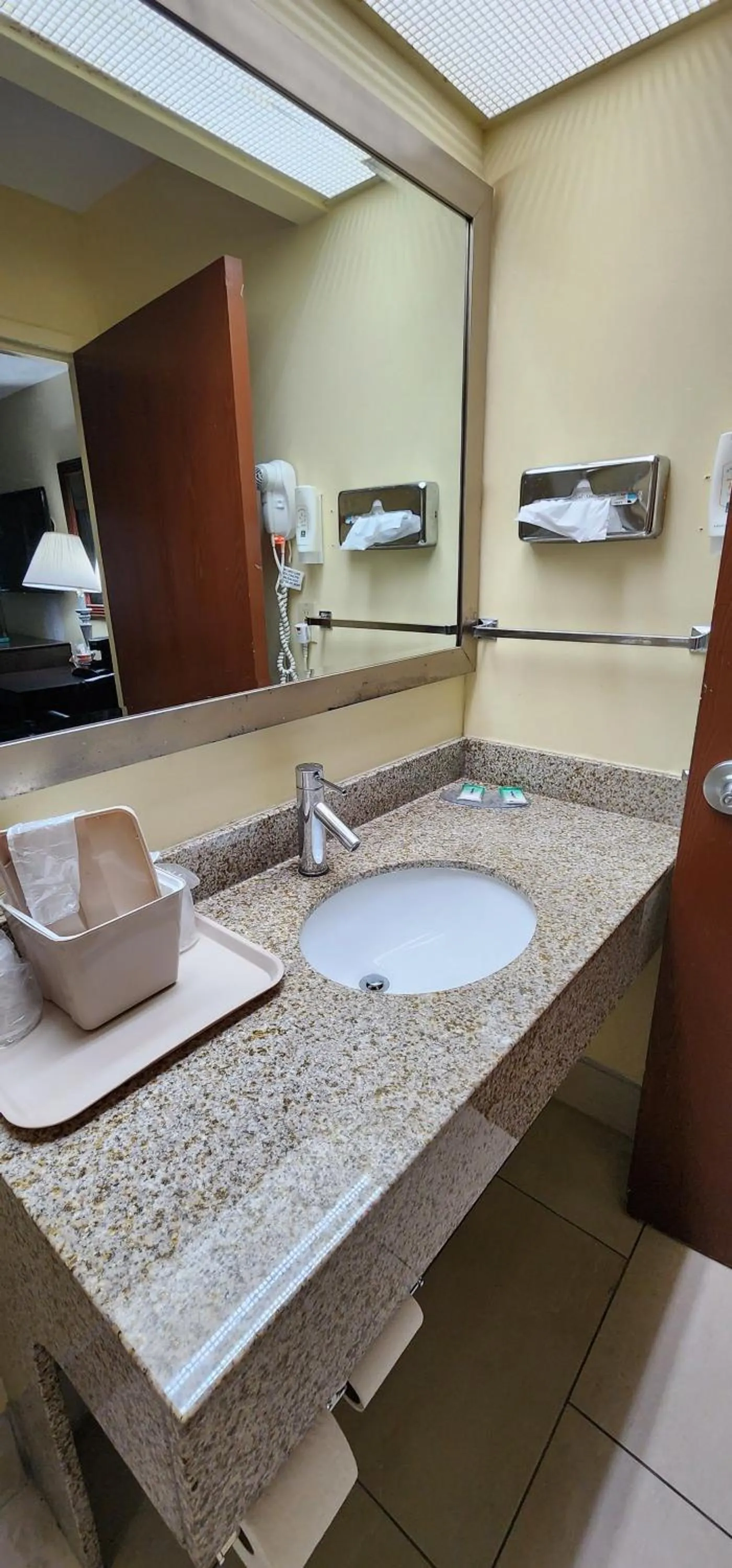 Bathroom in Quality Inn Albany