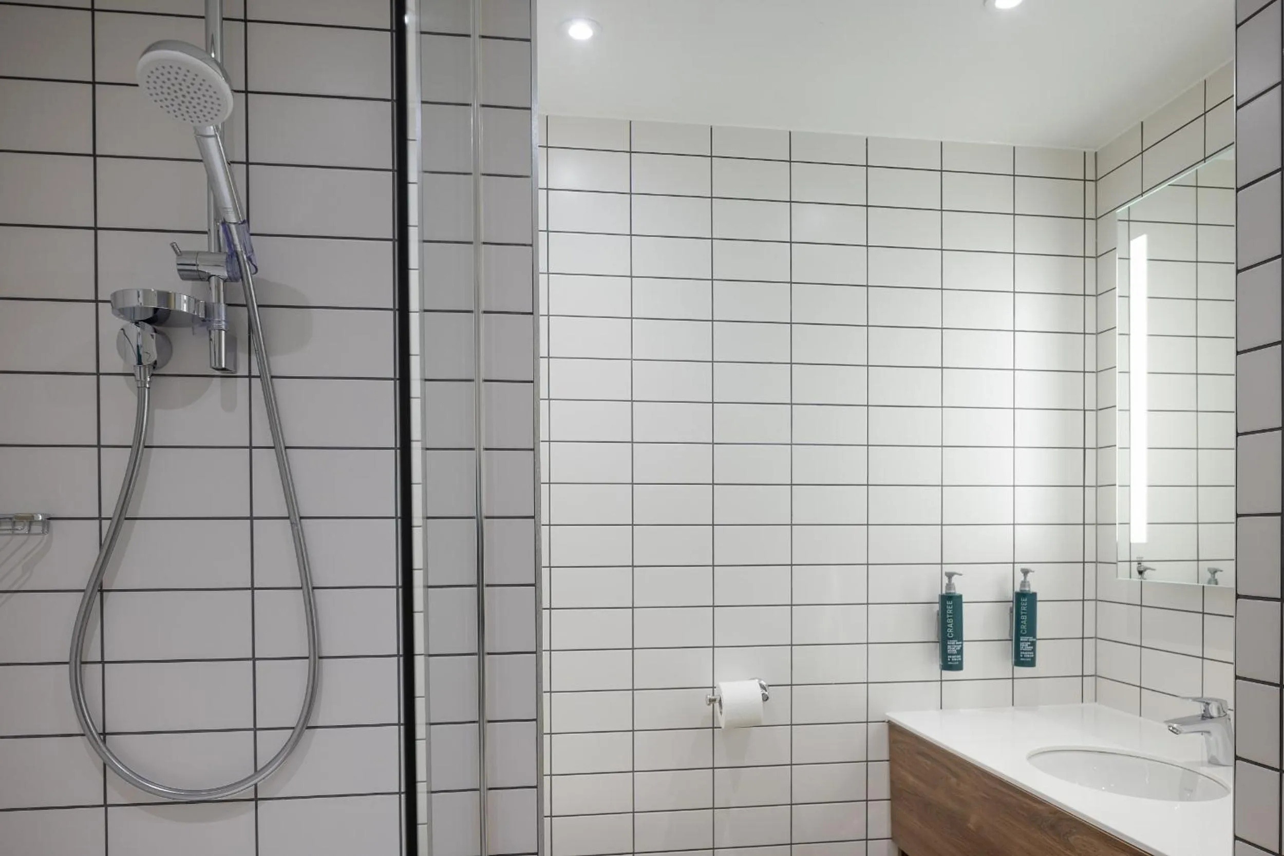 Shower in Hilton Garden Inn Stoke On Trent