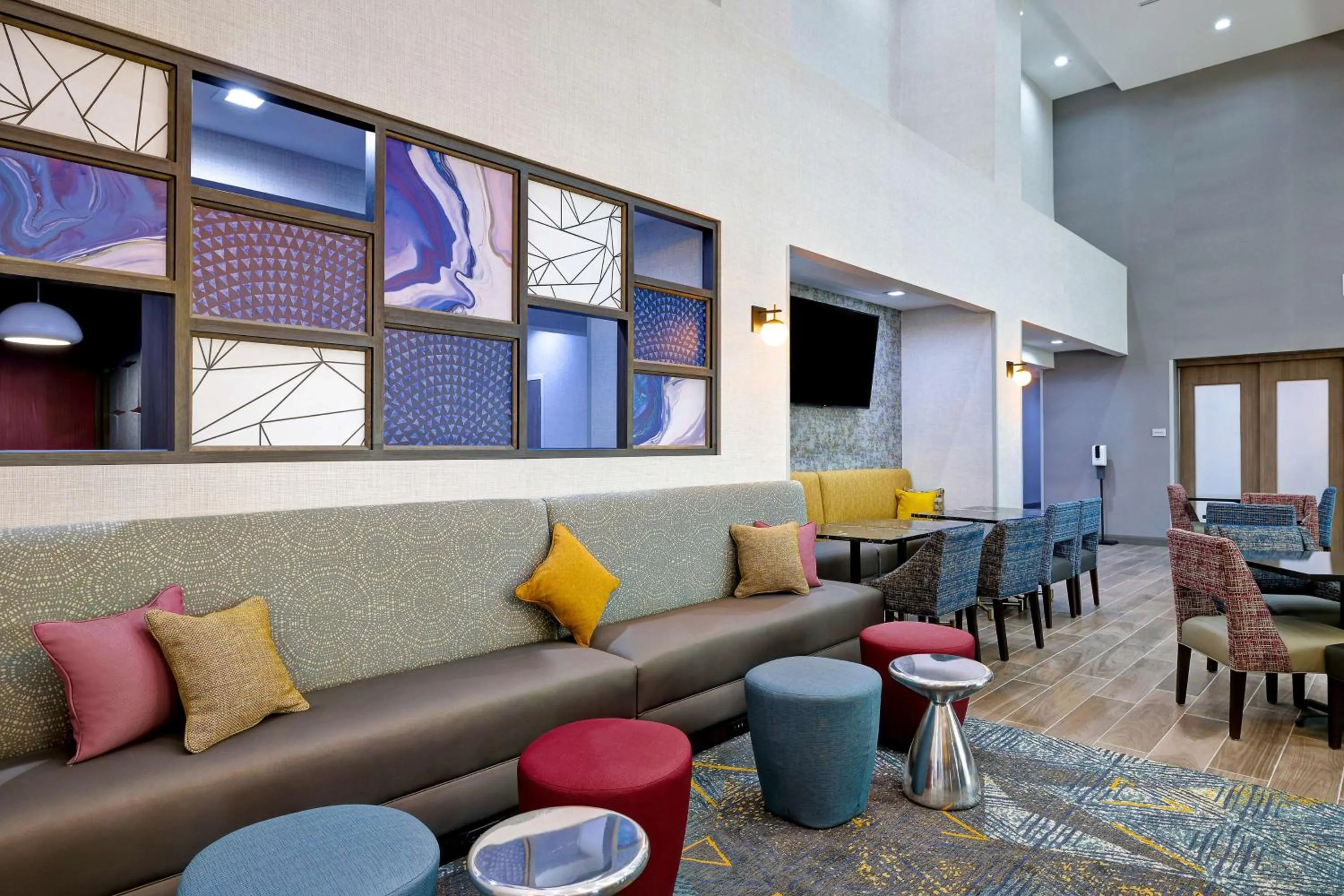 Breakfast in Hampton Inn & Suites Houston East Beltway 8, Tx