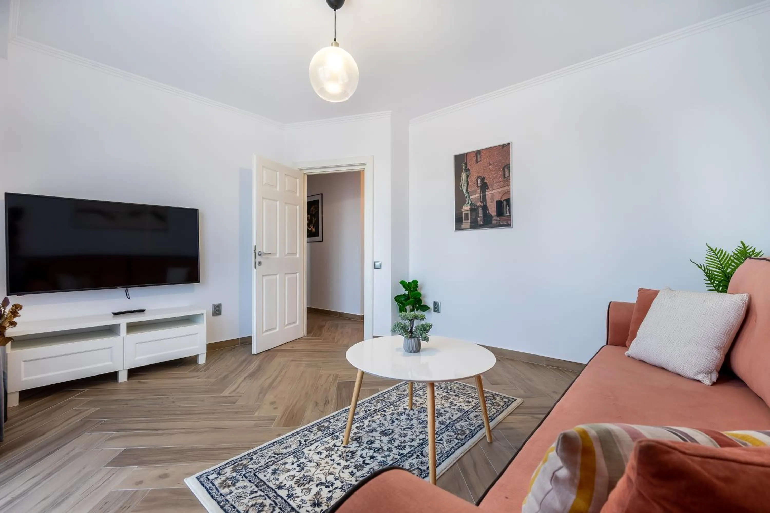 TV and multimedia in Urbio Private Suites