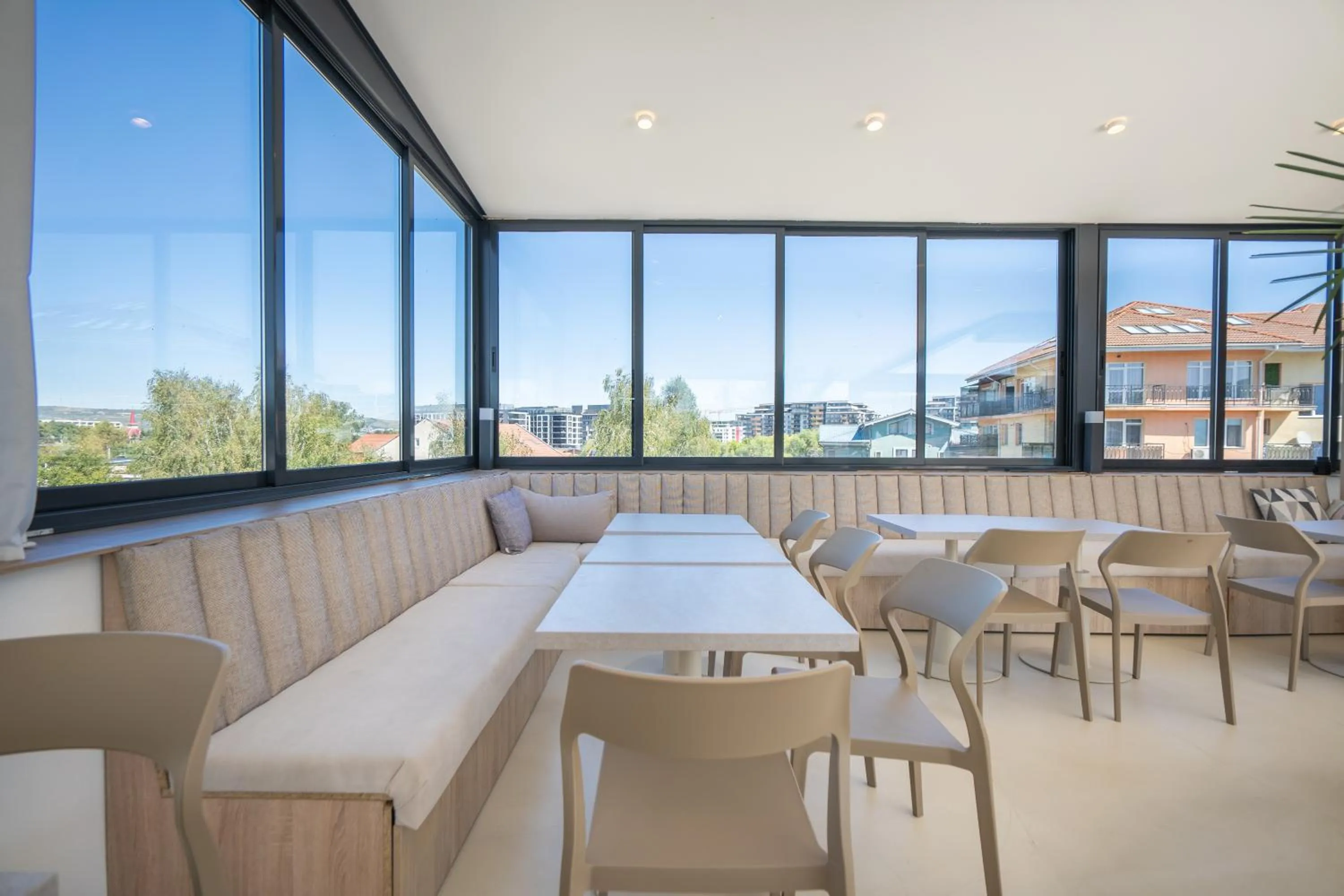 Lounge or bar in Urbio Private Suites