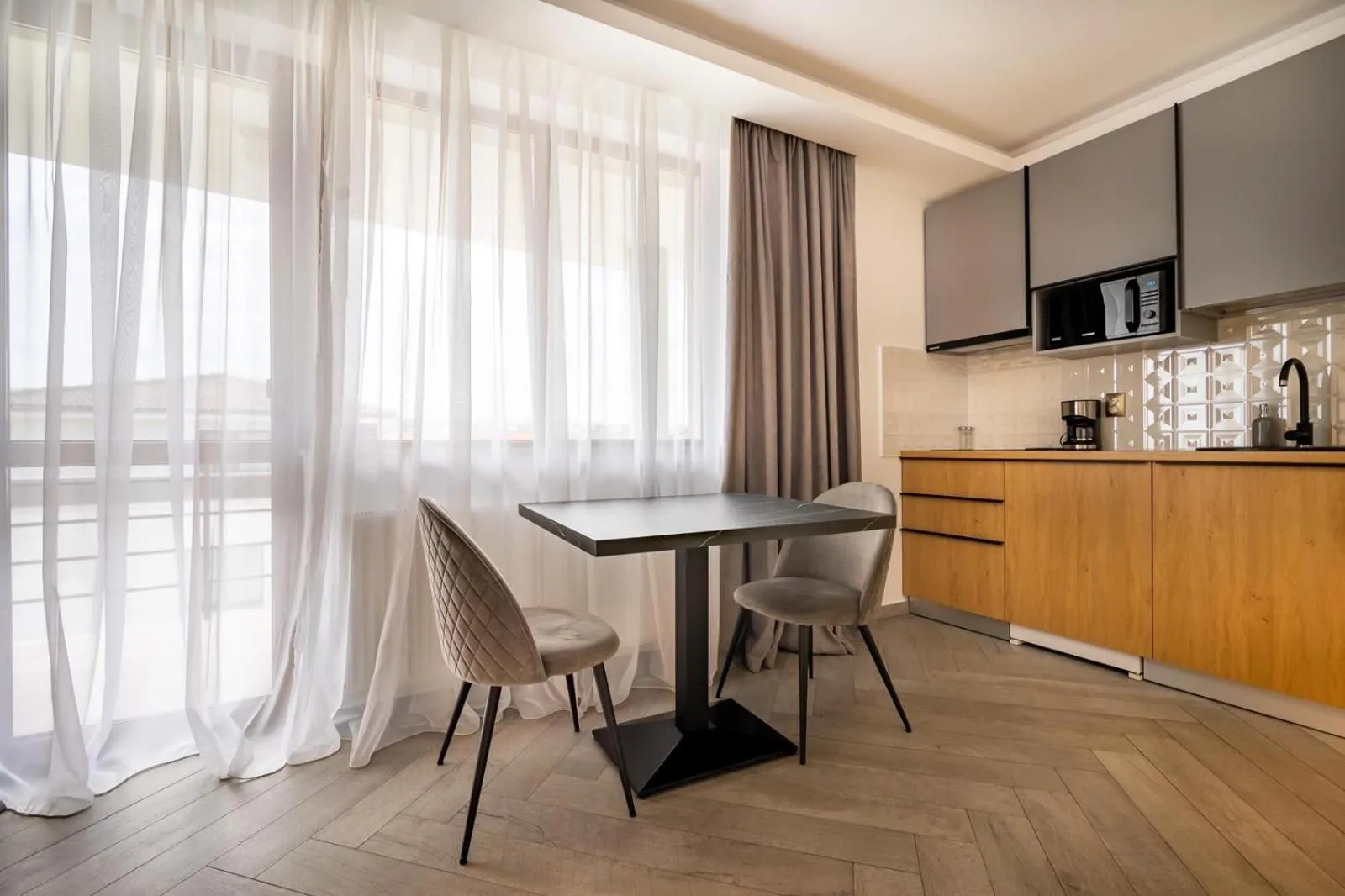 Kitchen or kitchenette in Urbio Private Suites