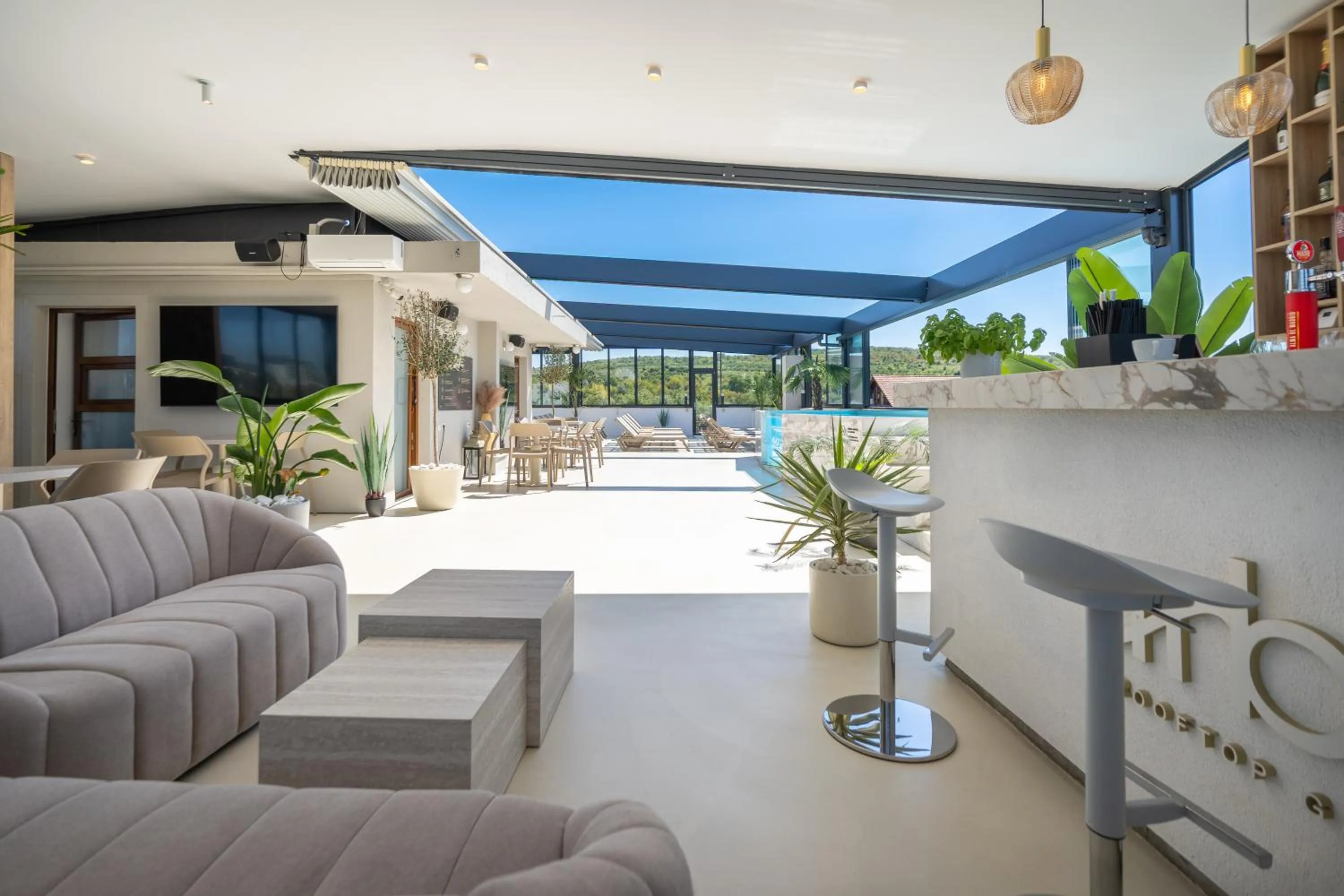 Lounge or bar in Urbio Private Suites