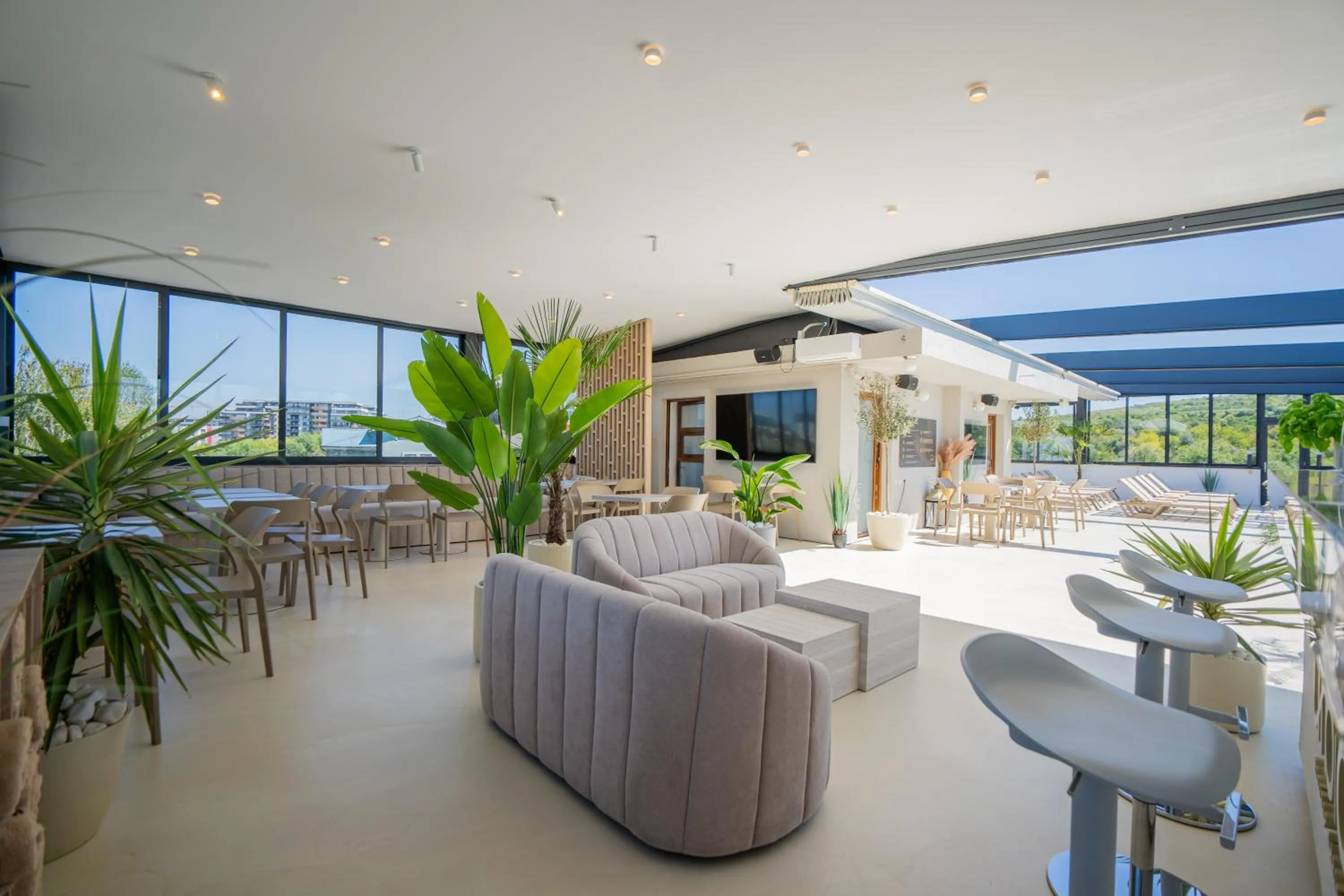 Lounge or bar in Urbio Private Suites