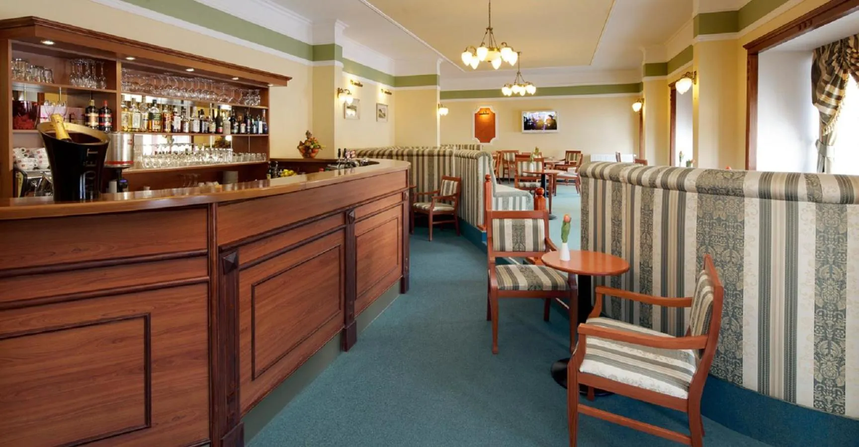 Lounge or bar in Savoy Spa & Kurhotel