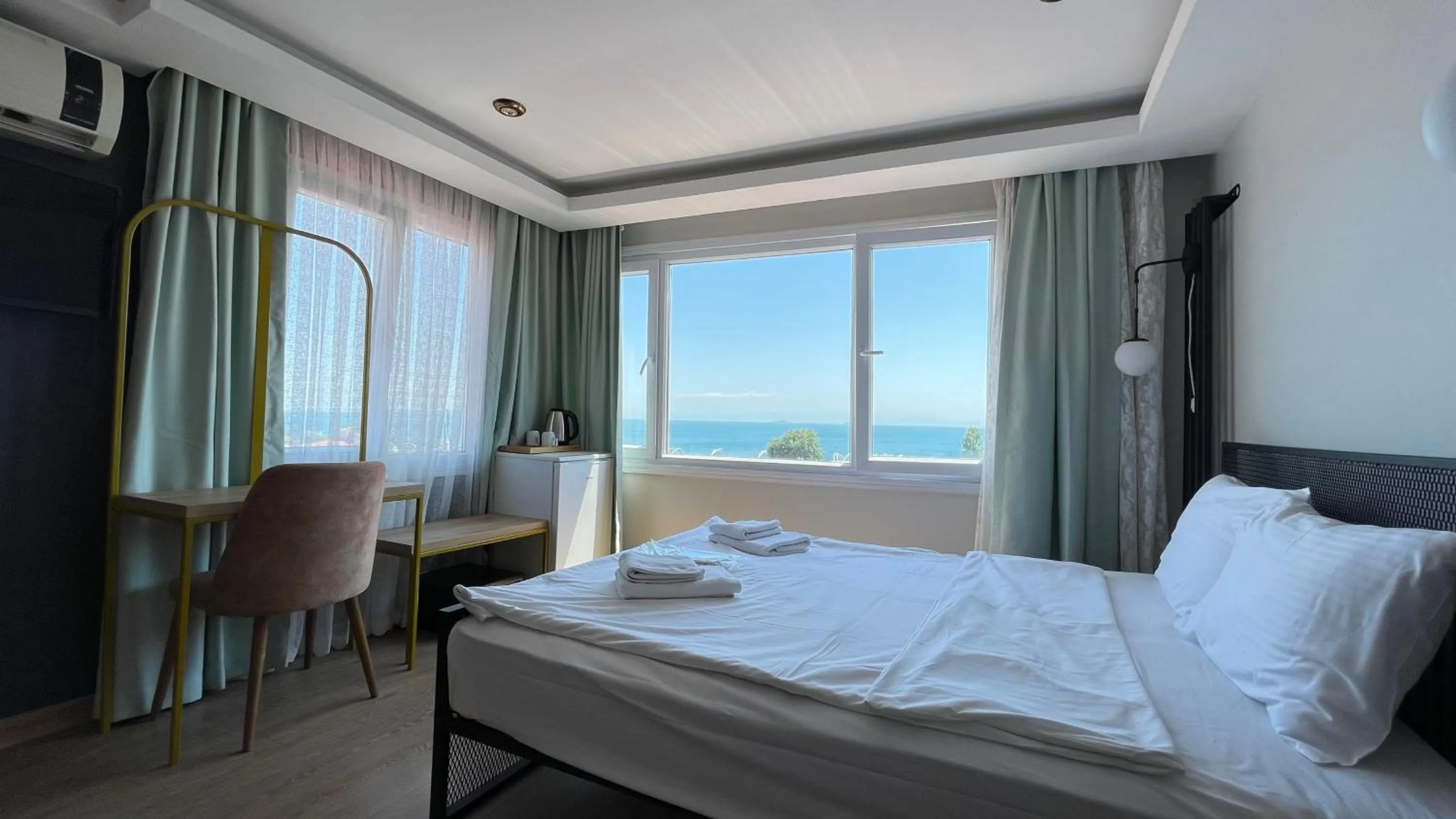 Photo of the whole room in Ora Bella Hotel