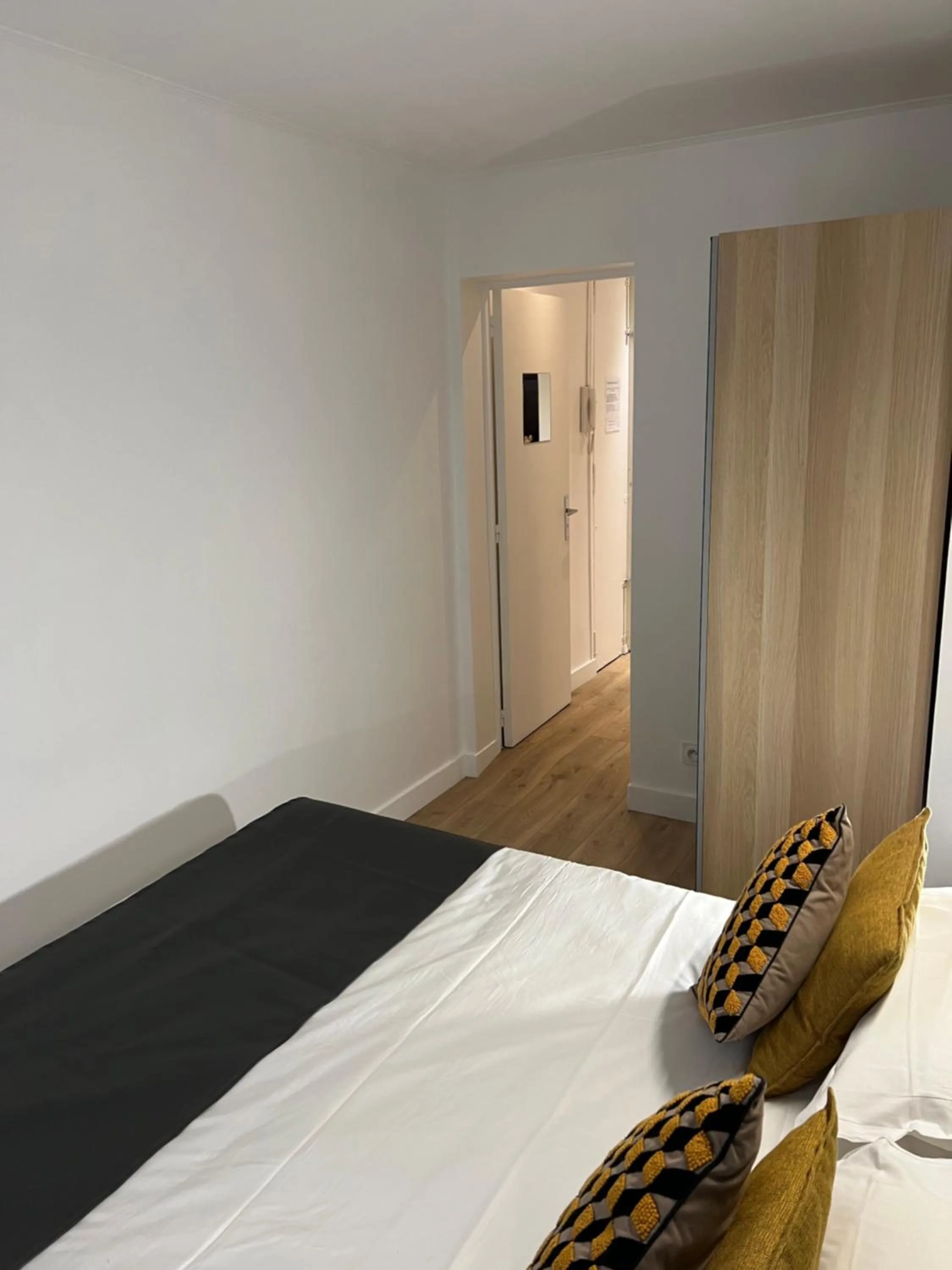 Bedroom, Bed in NOTRE DAME - STYLISH APARTMENT