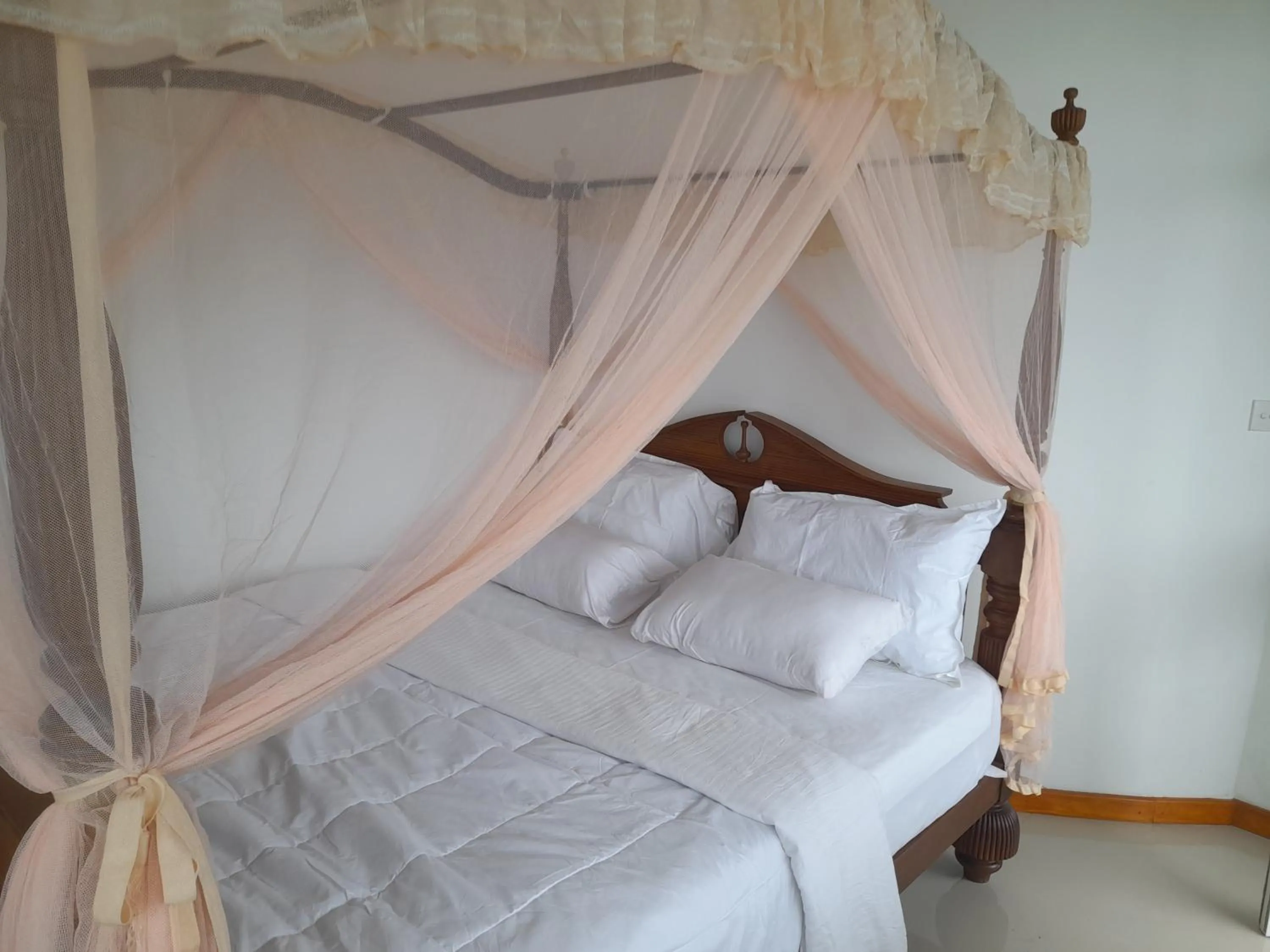 Bed in The Mist Holiday Bungalow