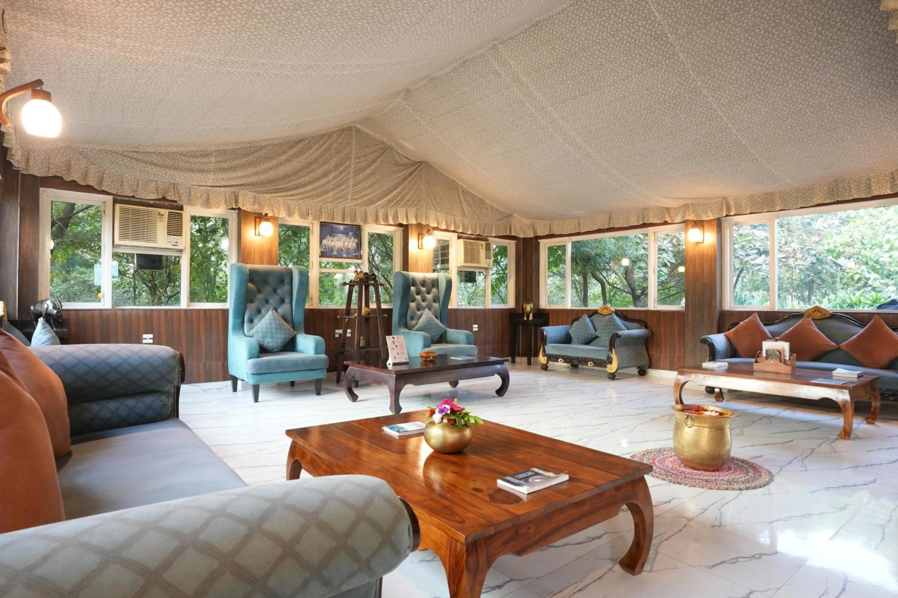 Lobby or reception in Astroport Sariska Treetop by Eight Continents